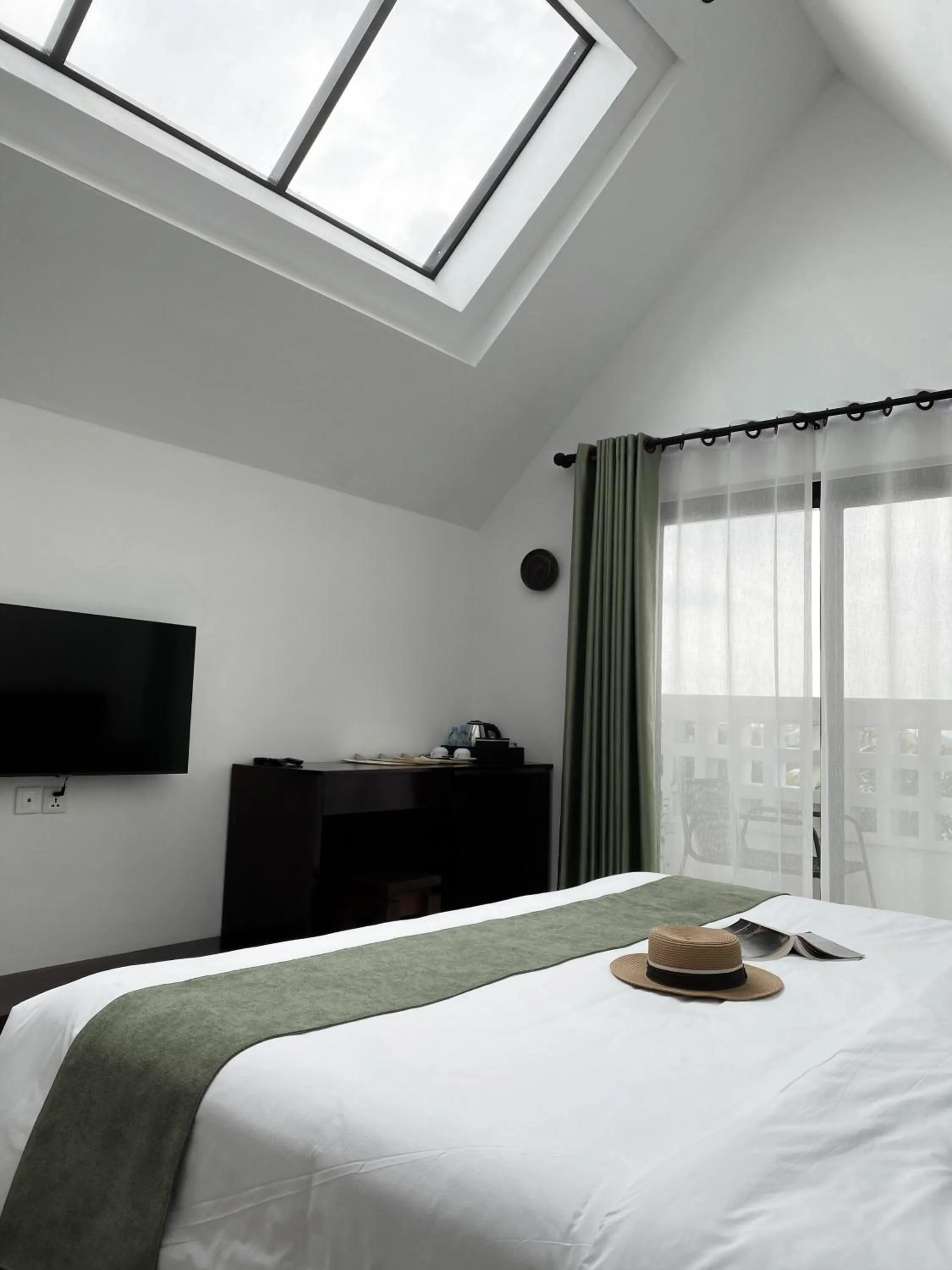 Bedroom, Bed in Aborest Tropical Hostel