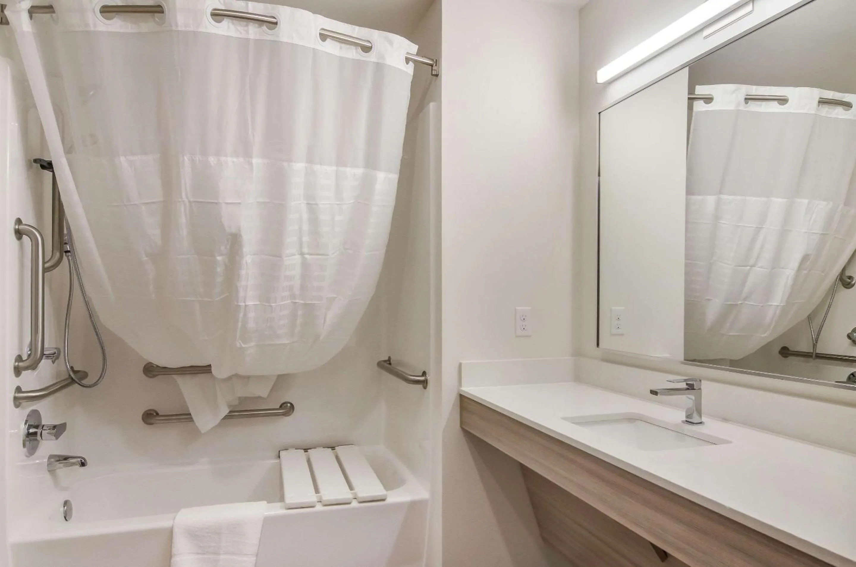 Bathroom in WoodSpring Suites Tacoma - Lakewood