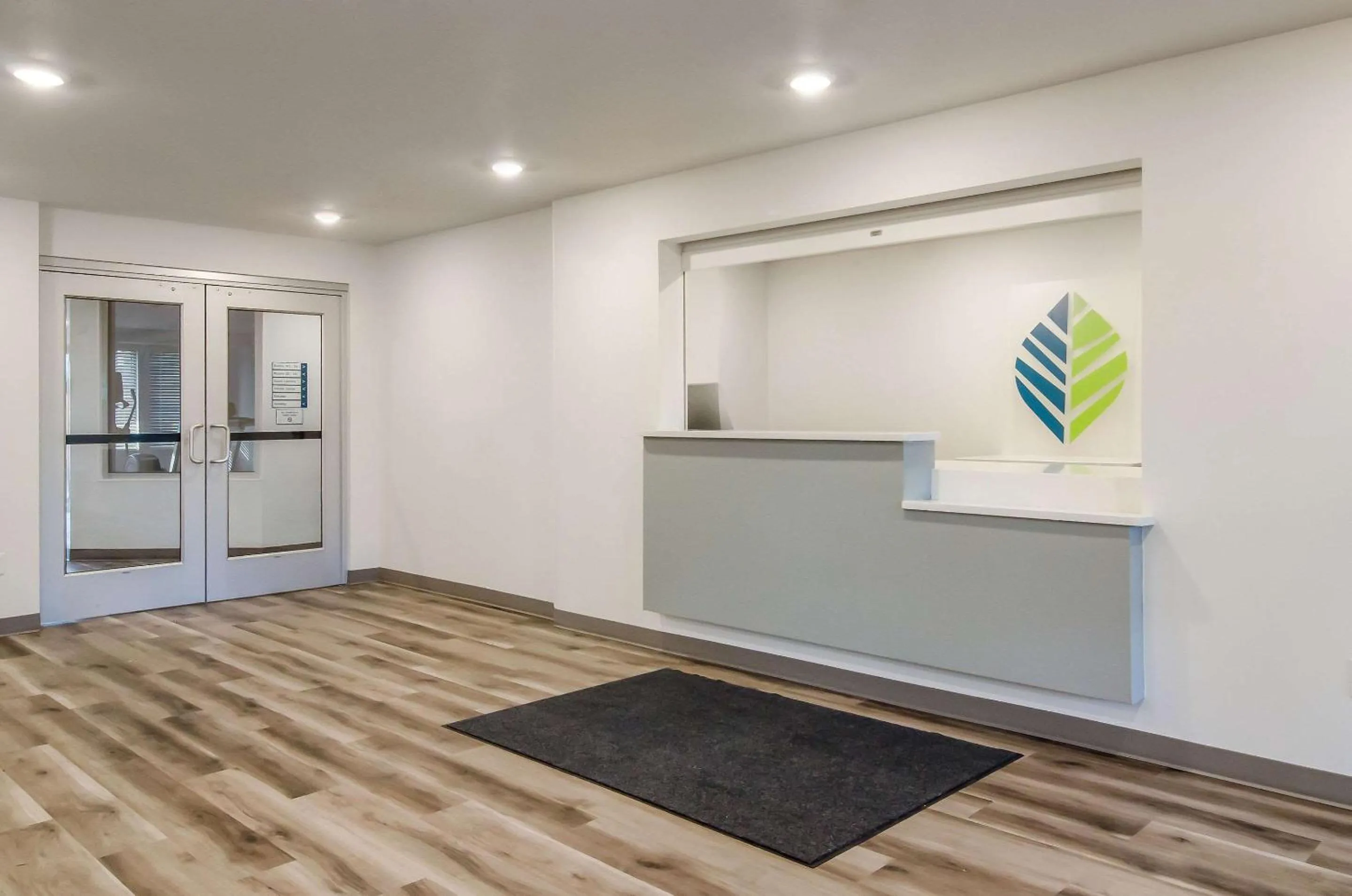 Lobby or reception in WoodSpring Suites Tacoma - Lakewood
