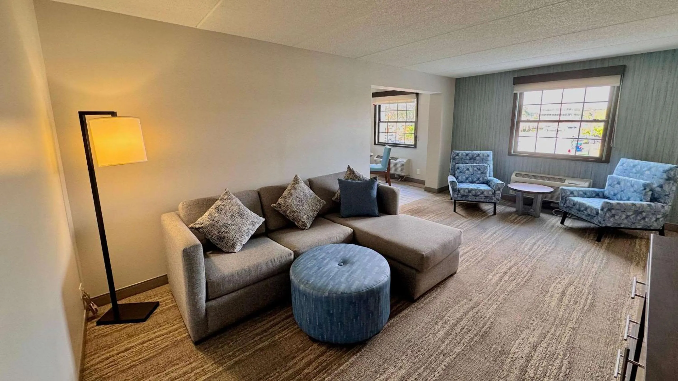 Bedroom in Sleep Inn Oakbrook Terrace - Chicago