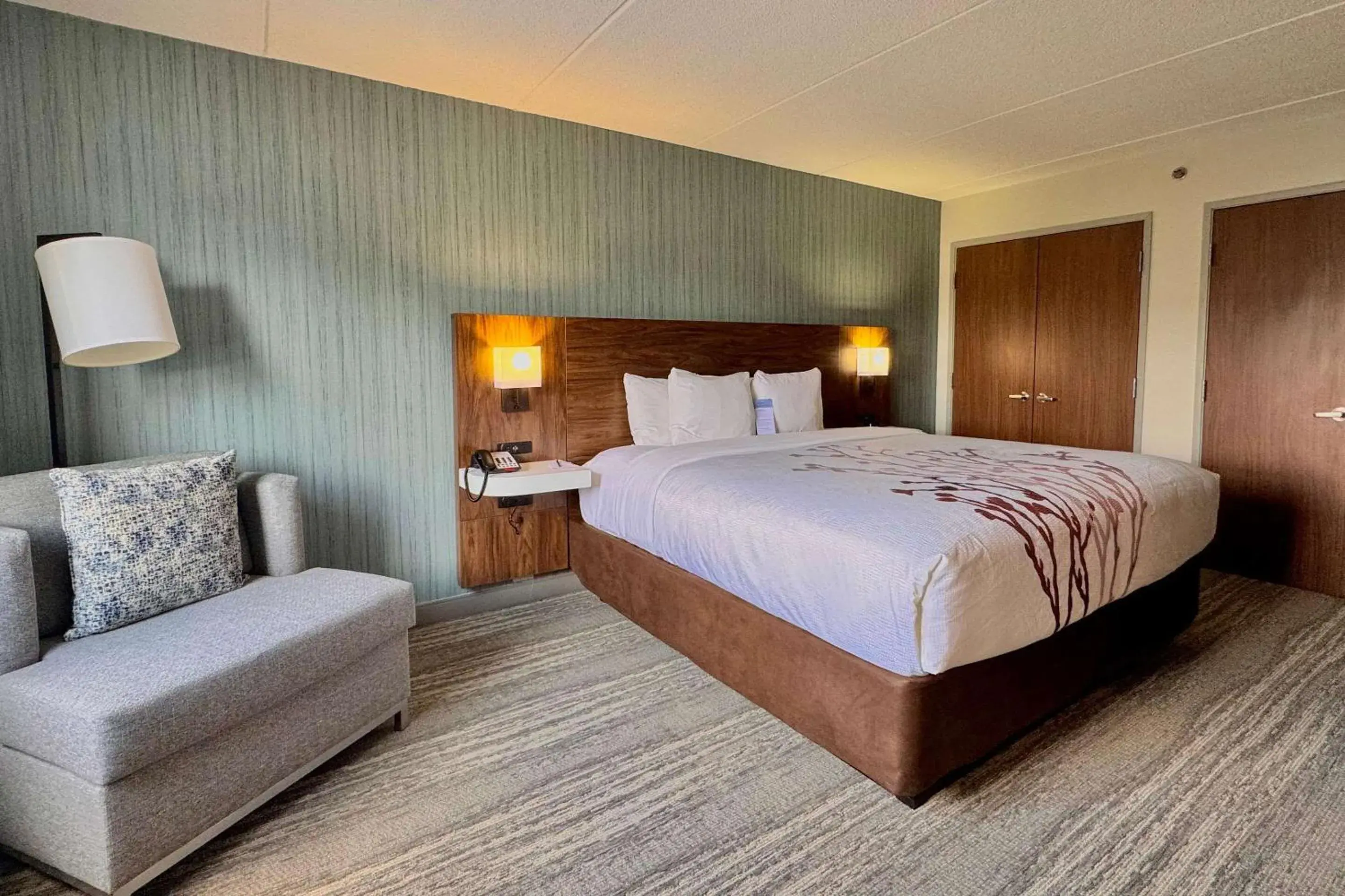 Bedroom, Bed in Sleep Inn Oakbrook Terrace - Chicago Bedroom, Bed in Sleep Inn Oakbrook Terrace - Chicago