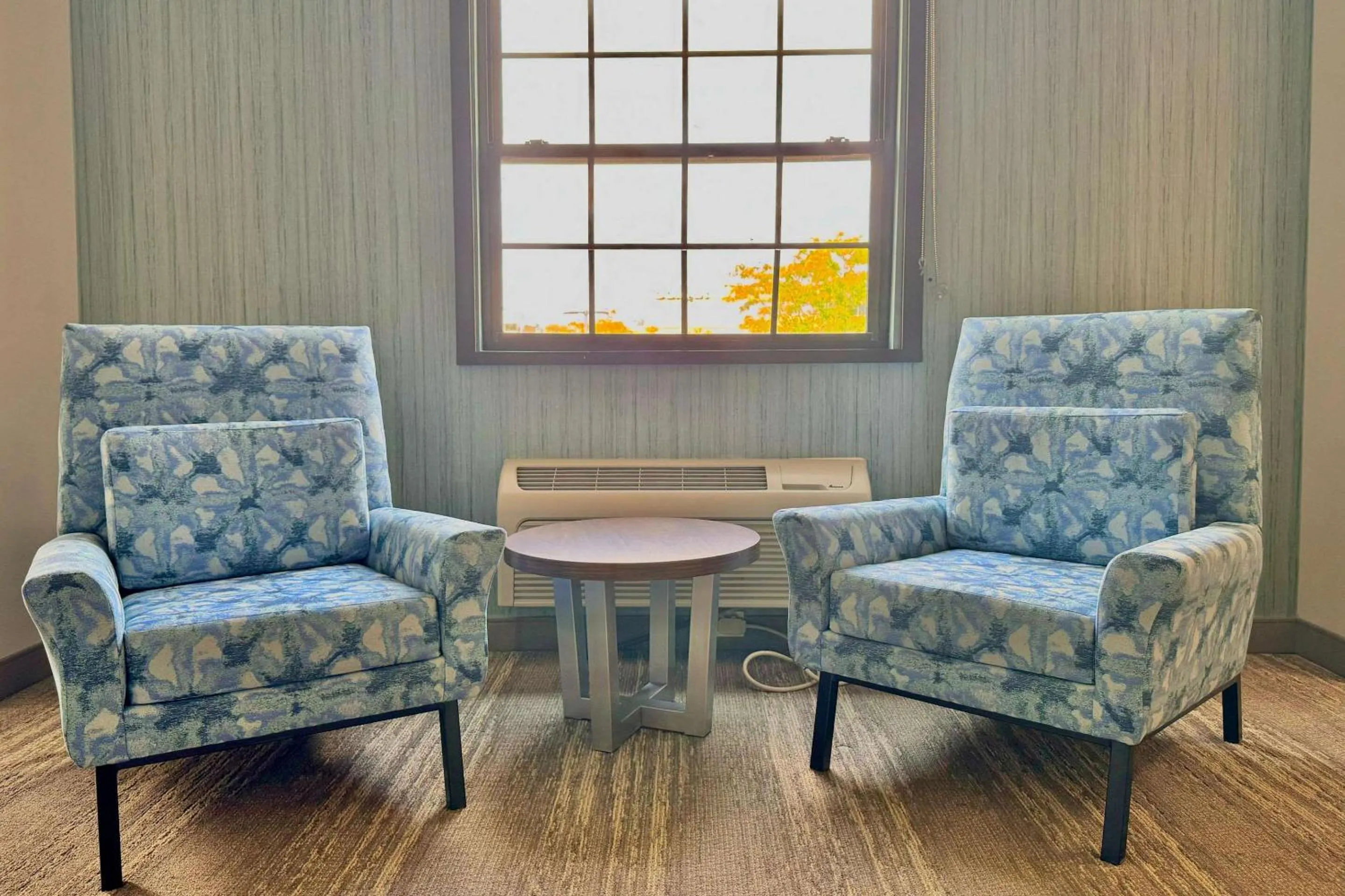 Bedroom in Sleep Inn Oakbrook Terrace - Chicago