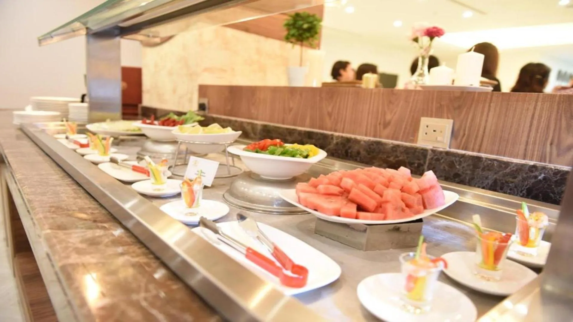 Food and drinks in Sunday Emerald Hotel