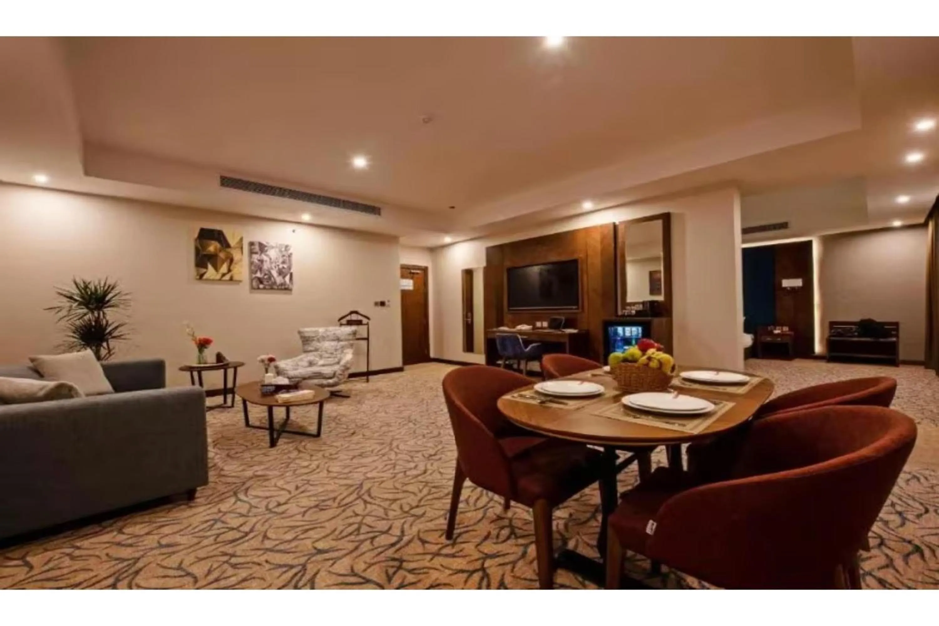 TV and multimedia in Sunday Emerald Hotel