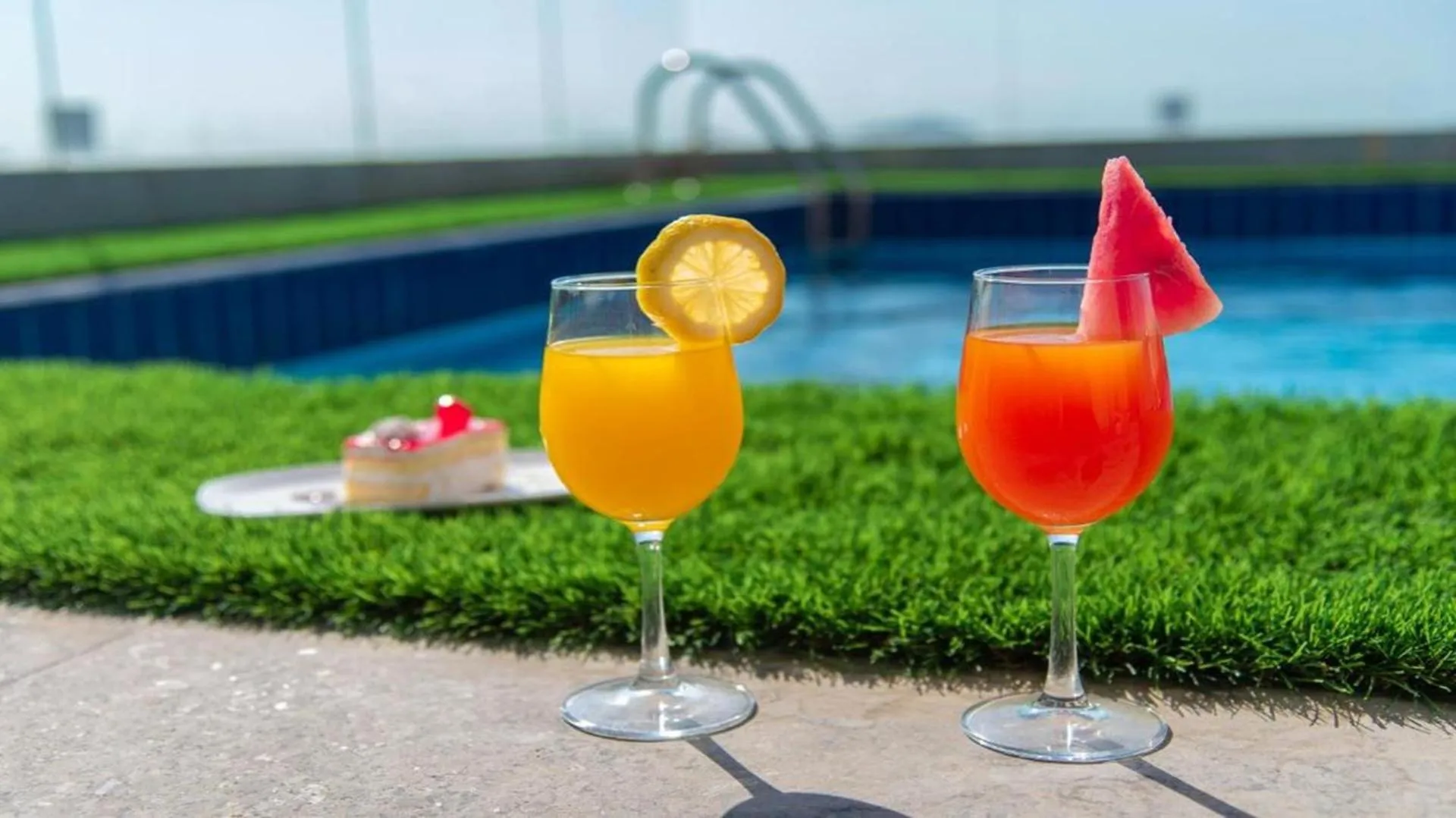 Food and drinks in Sunday Emerald Hotel