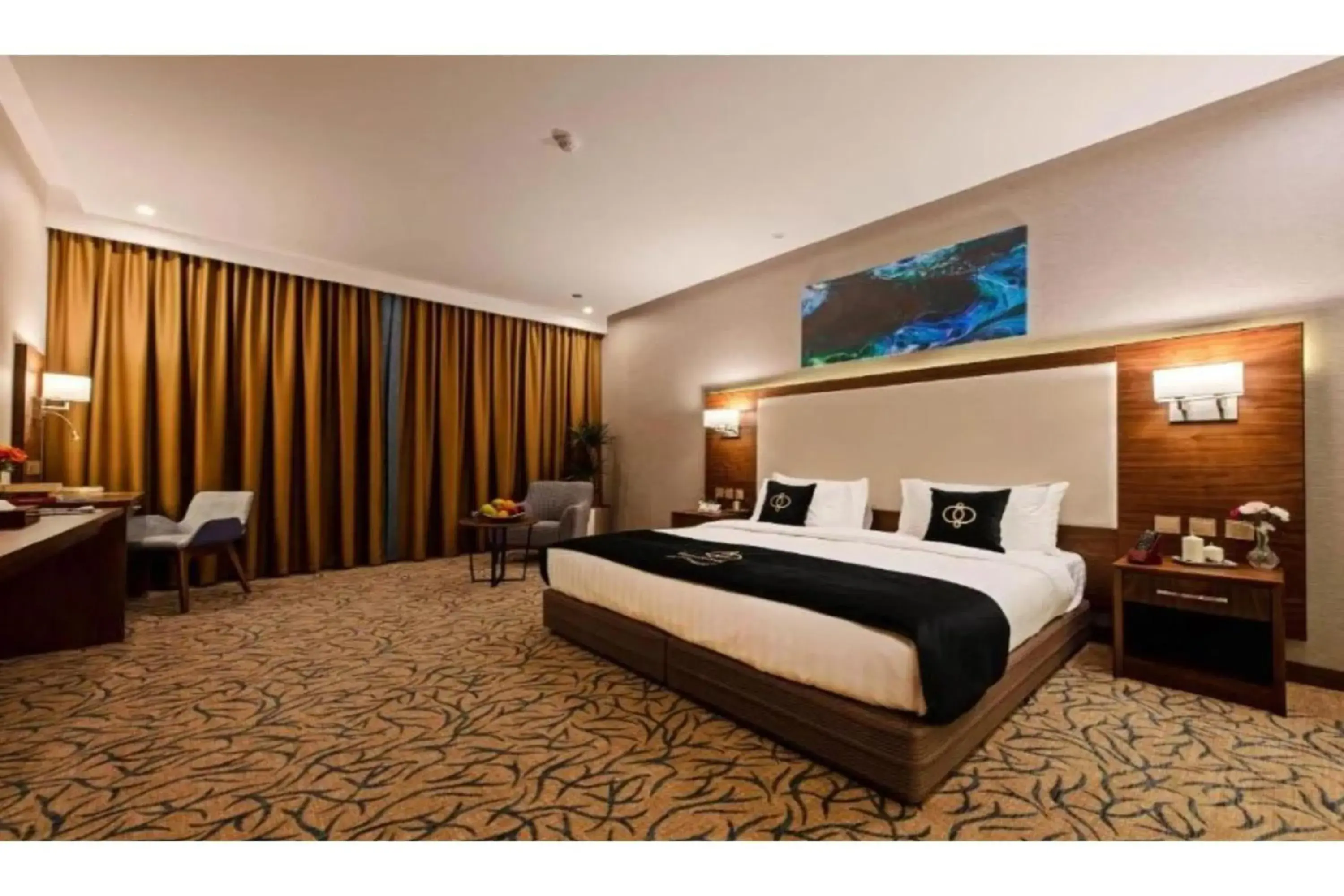 Photo of the whole room, Bed in Sunday Emerald Hotel Photo of the whole room, Bed in Sunday Emerald Hotel