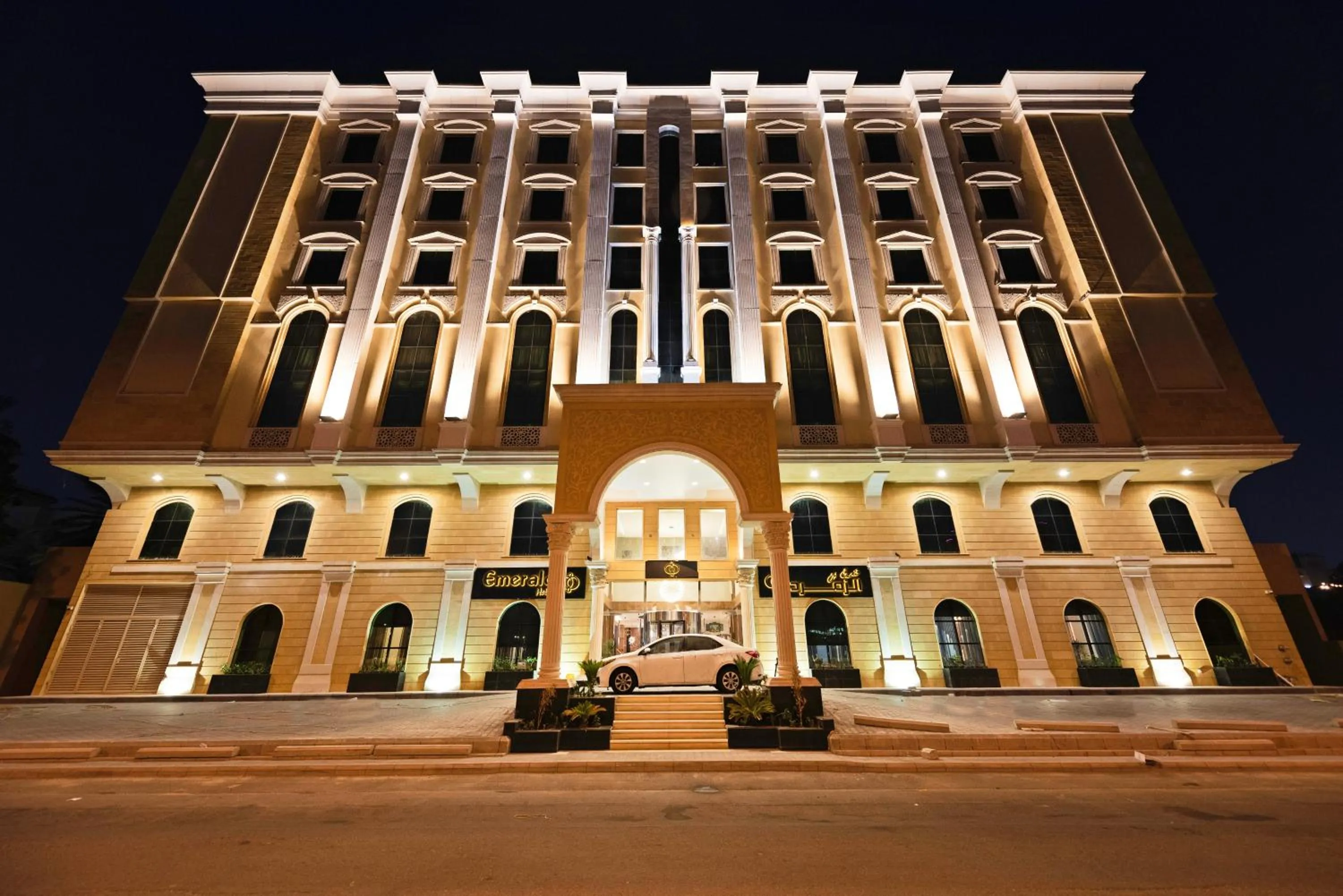 Sunday Emerald Hotel