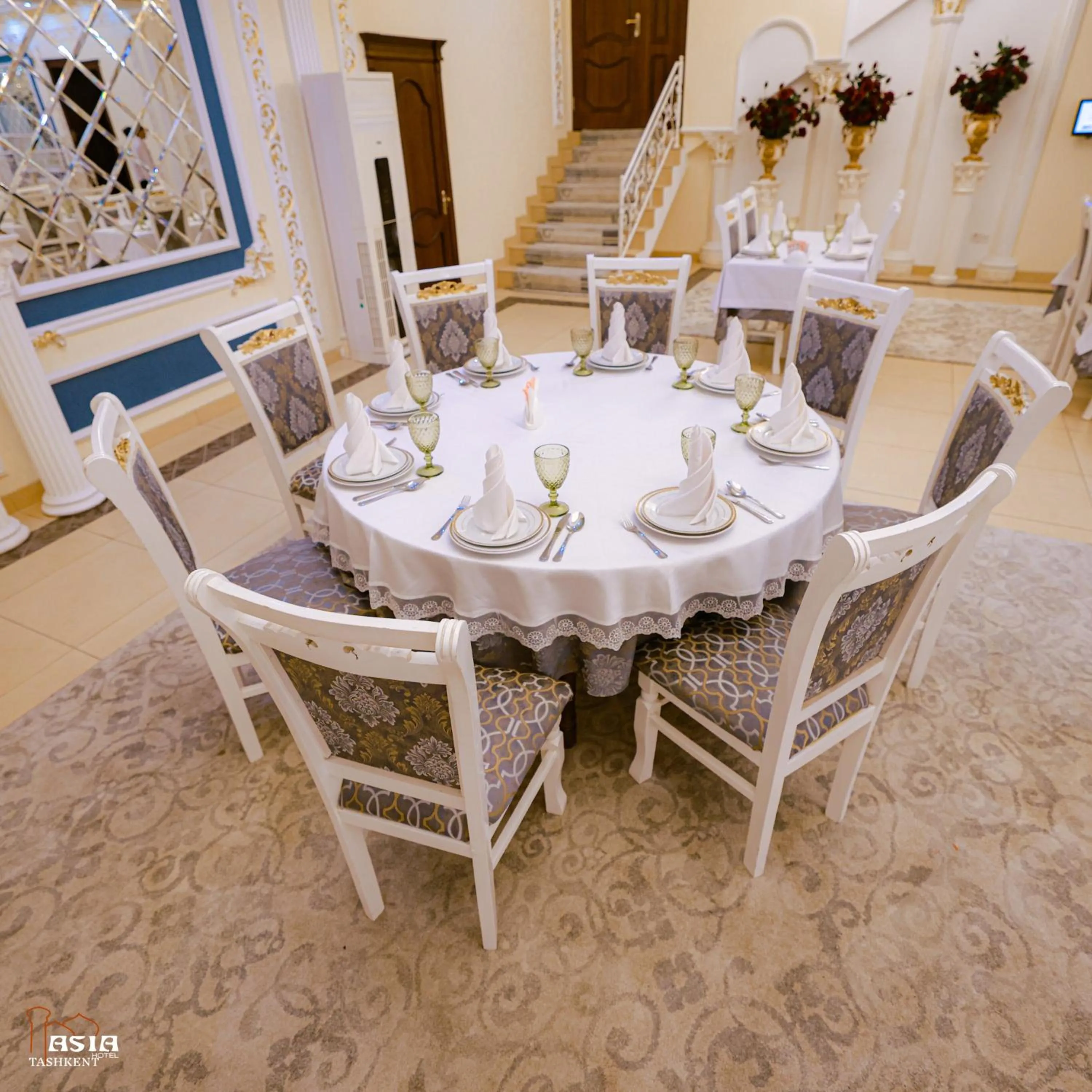 Restaurant/places to eat in Asia Tashkent Hotel