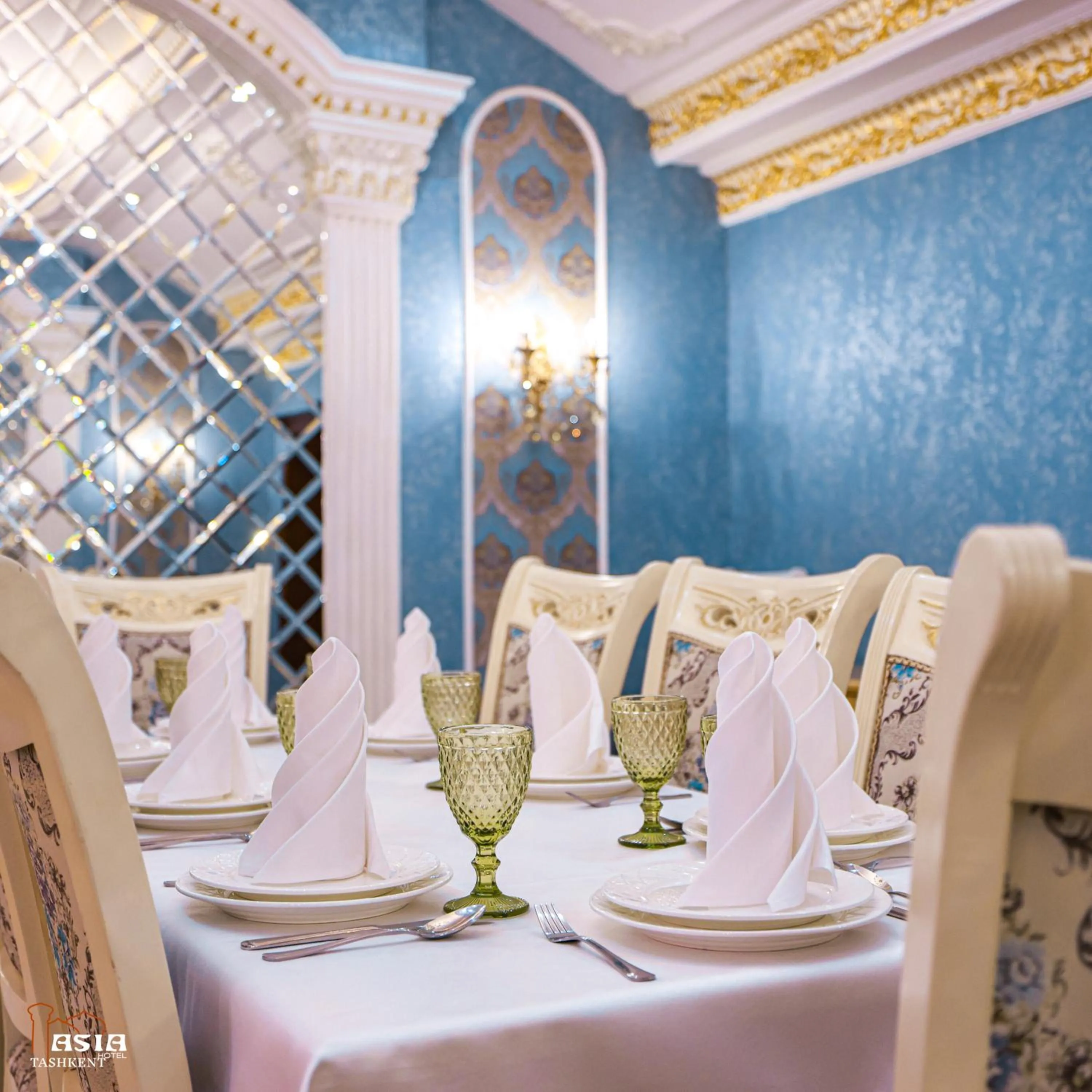 Restaurant/places to eat in Asia Tashkent Hotel