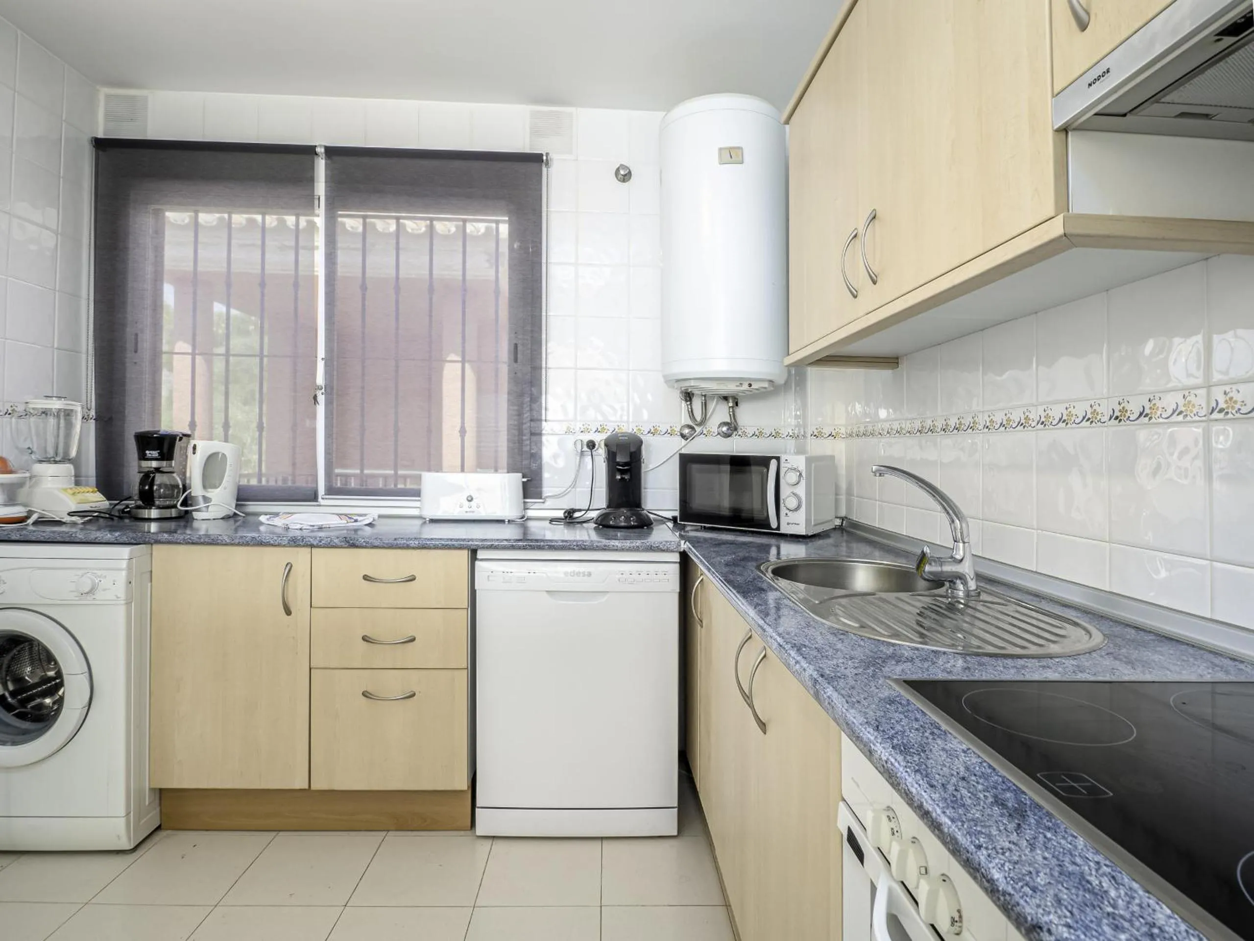 Kitchen or kitchenette in 2308- 2bedrooms apt with stunning sea view-terrace