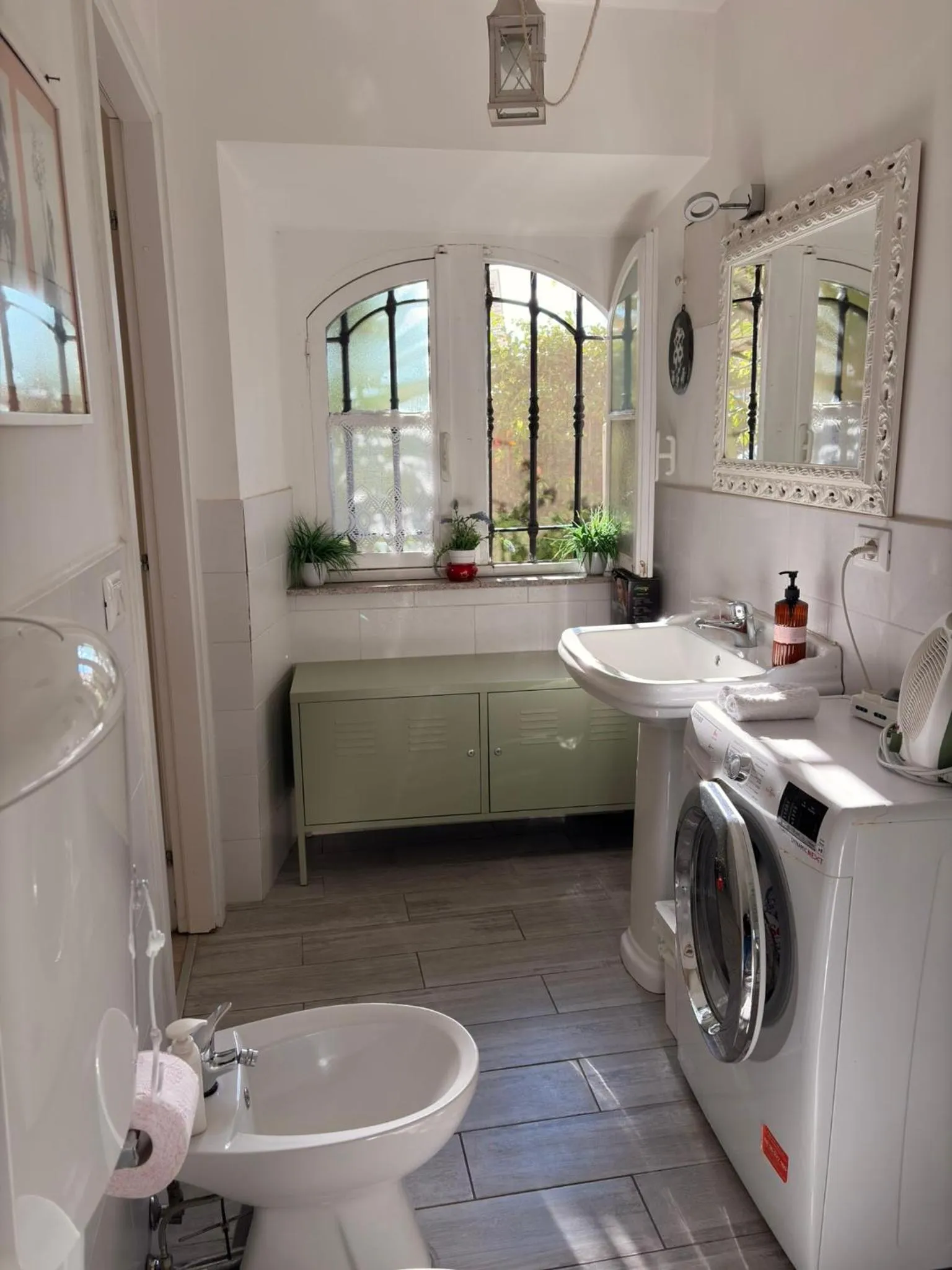 Bathroom in Marilyn's House 2