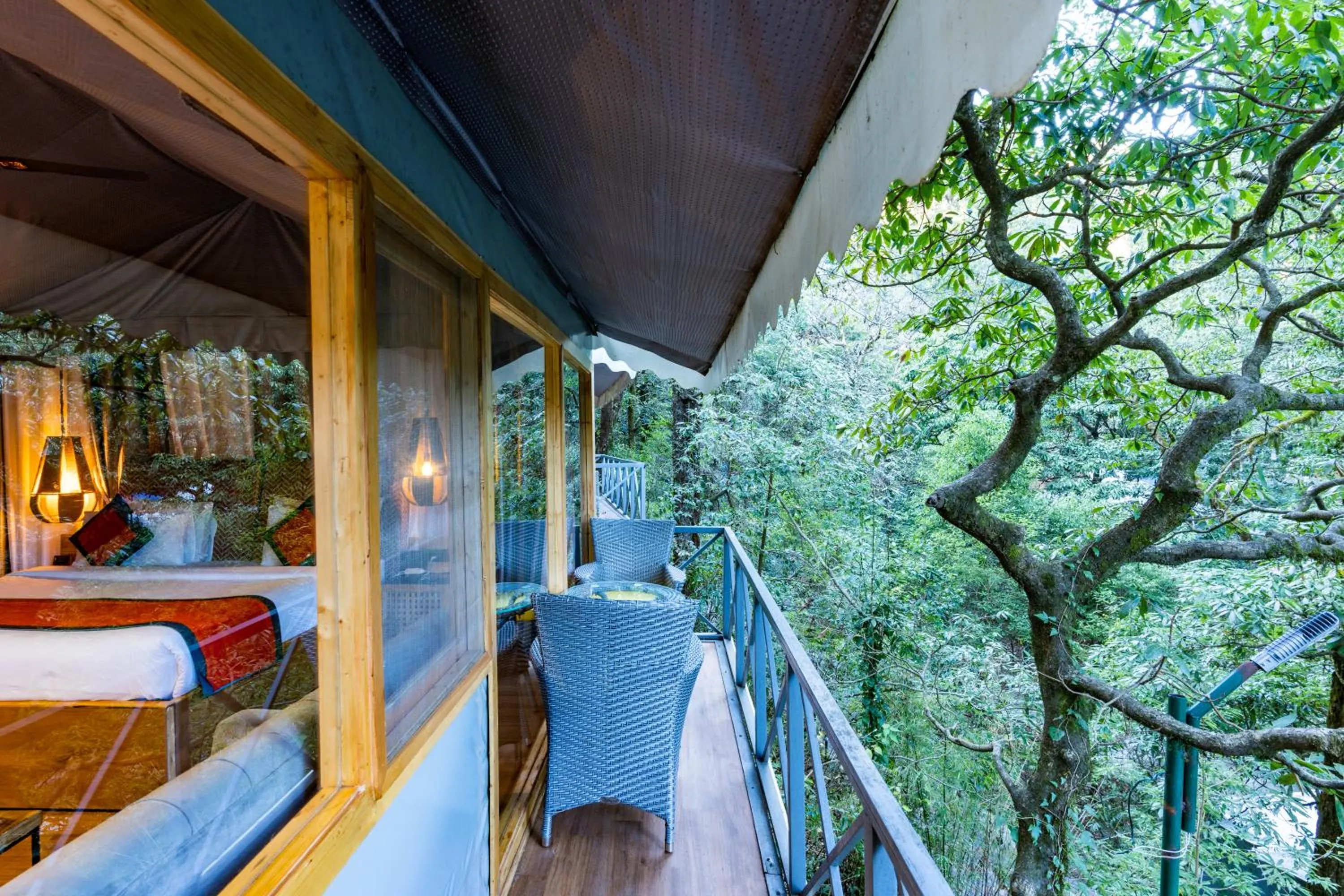 Balcony/Terrace in Ayar Jungle Resort