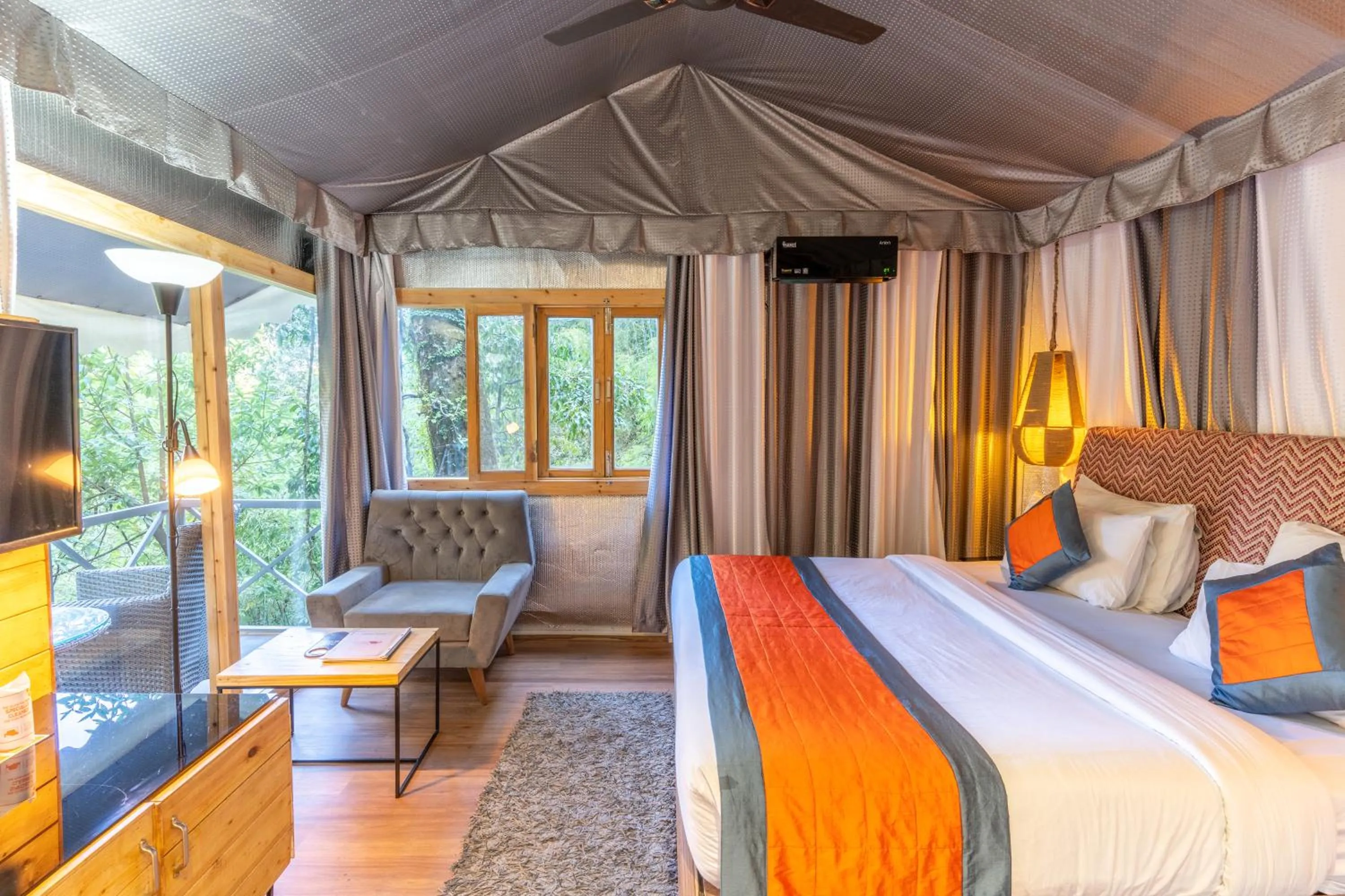 Bedroom, Bed in Ayar Jungle Resort