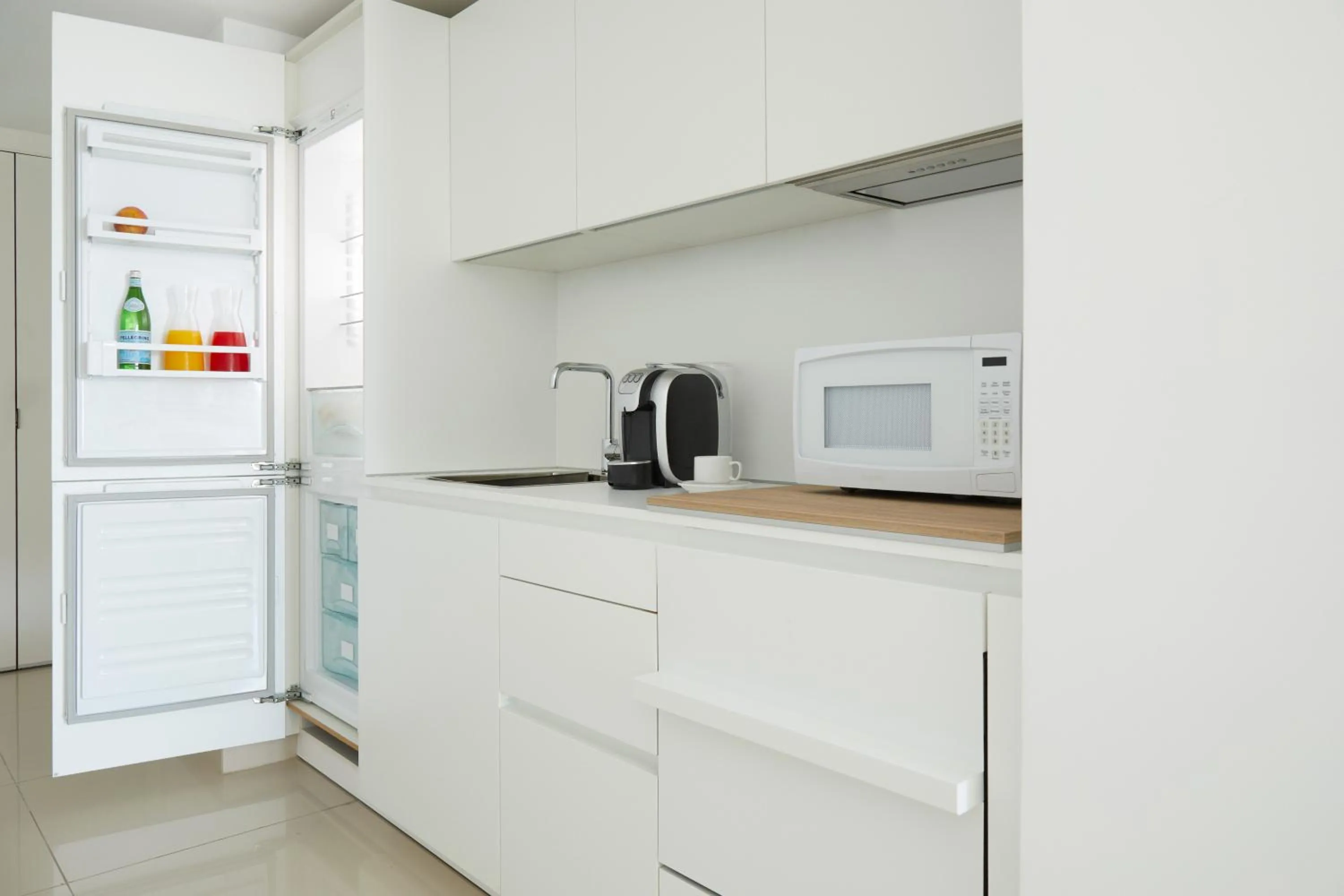 kitchen in Radisson Blu Aruba