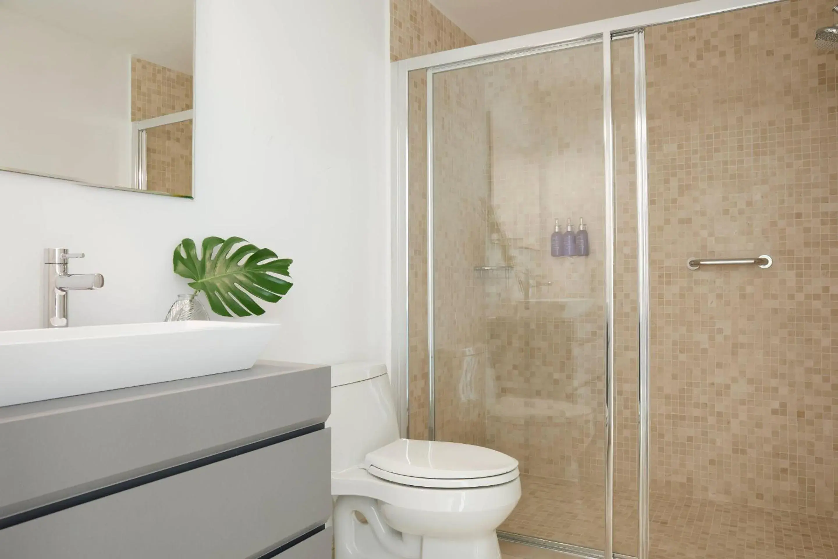 Bedroom in Radisson Blu Aruba Bedroom in Radisson Blu Aruba