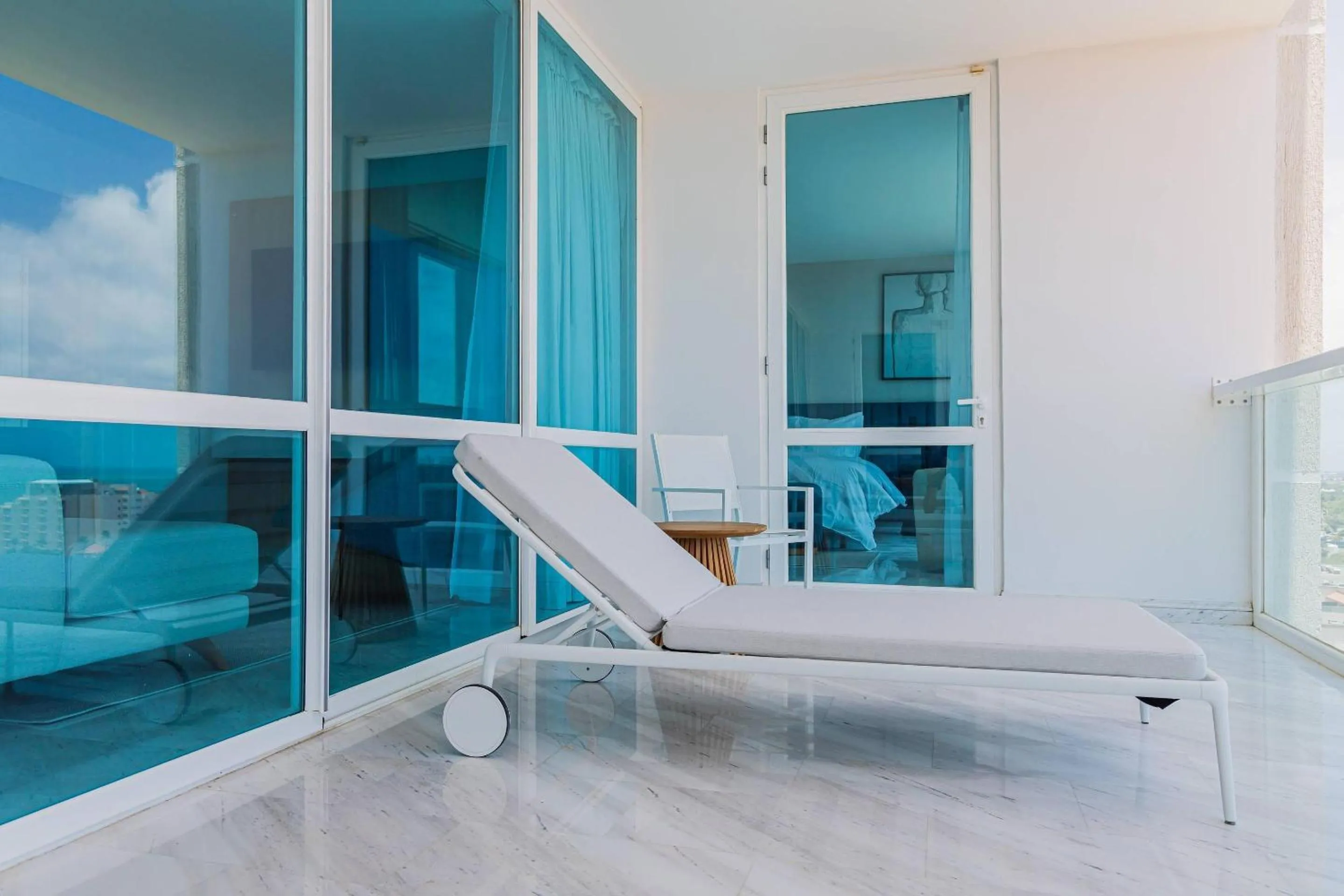Bedroom in Radisson Blu Aruba
