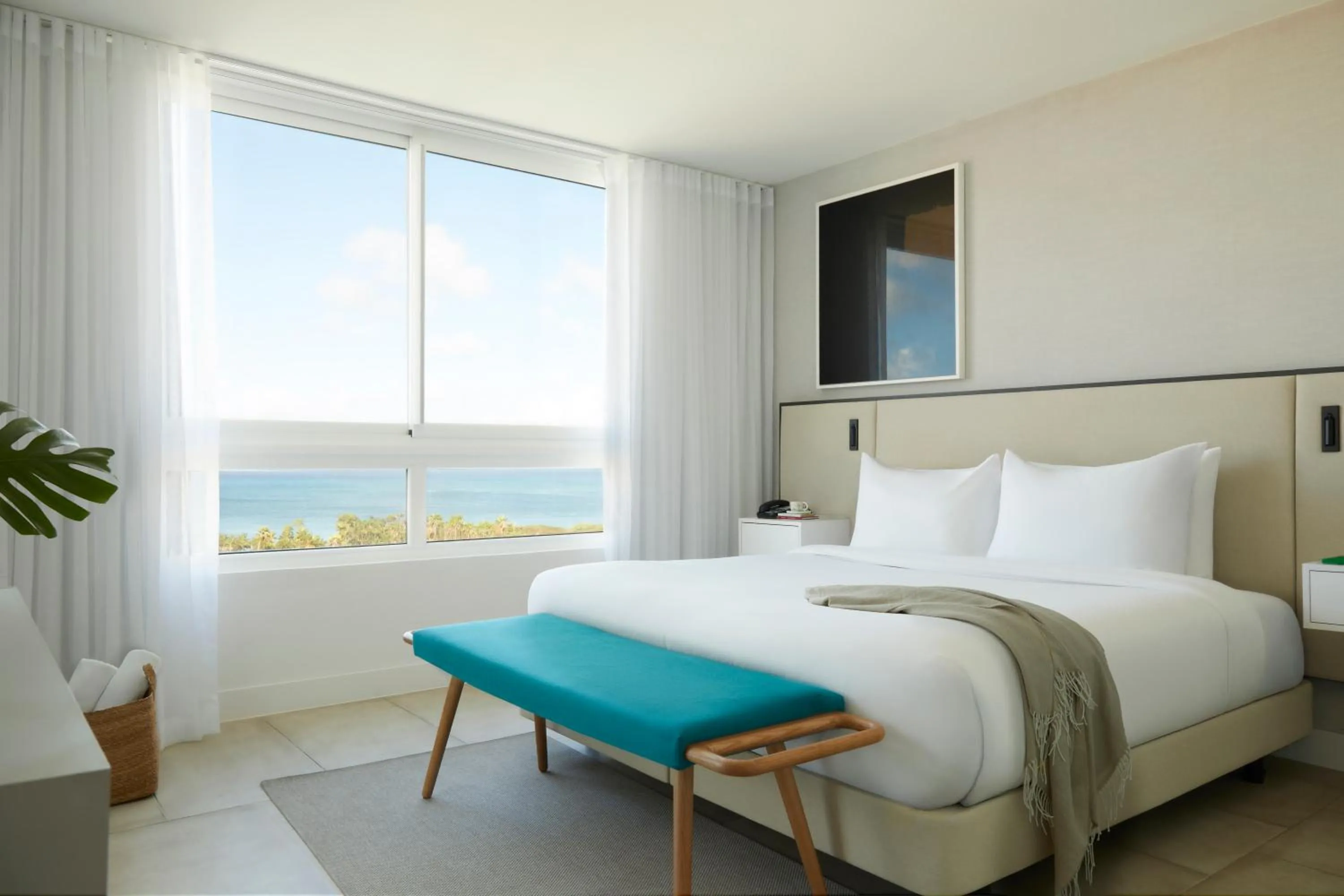 Bed in Radisson Blu Aruba