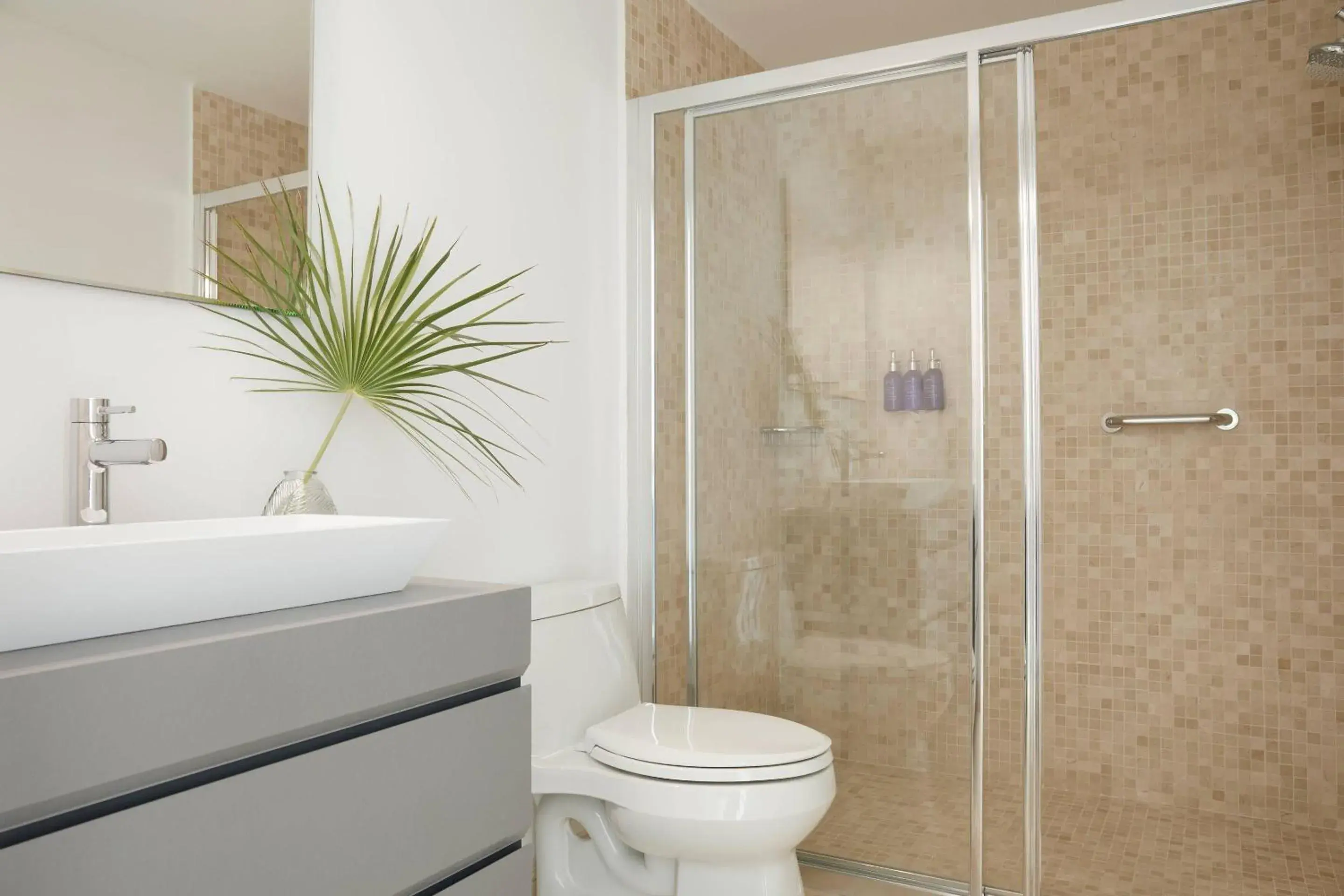 Bedroom in Radisson Blu Aruba Bedroom in Radisson Blu Aruba