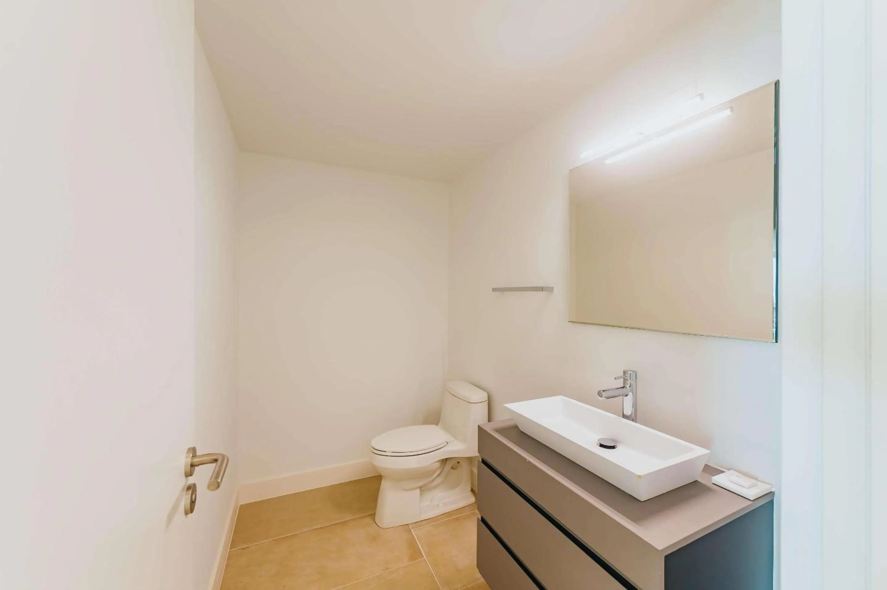 Bedroom in Radisson Blu Aruba