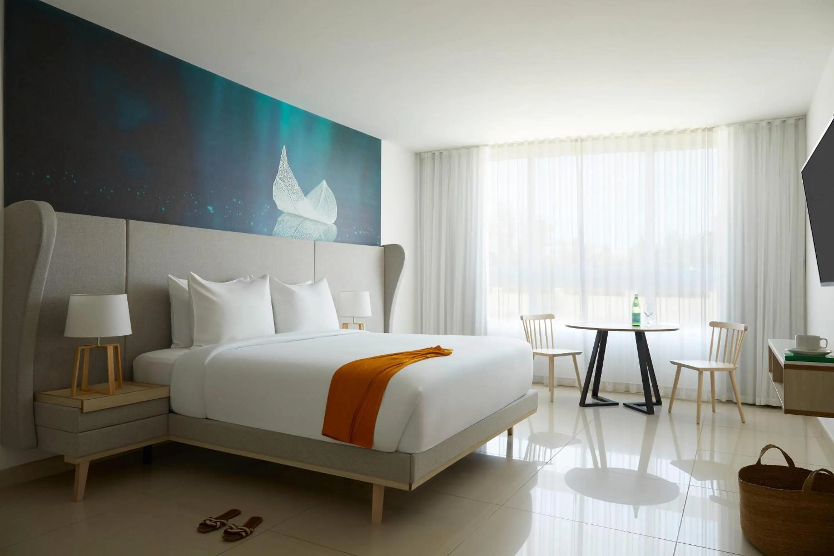 Bedroom, Bed in Radisson Blu Aruba