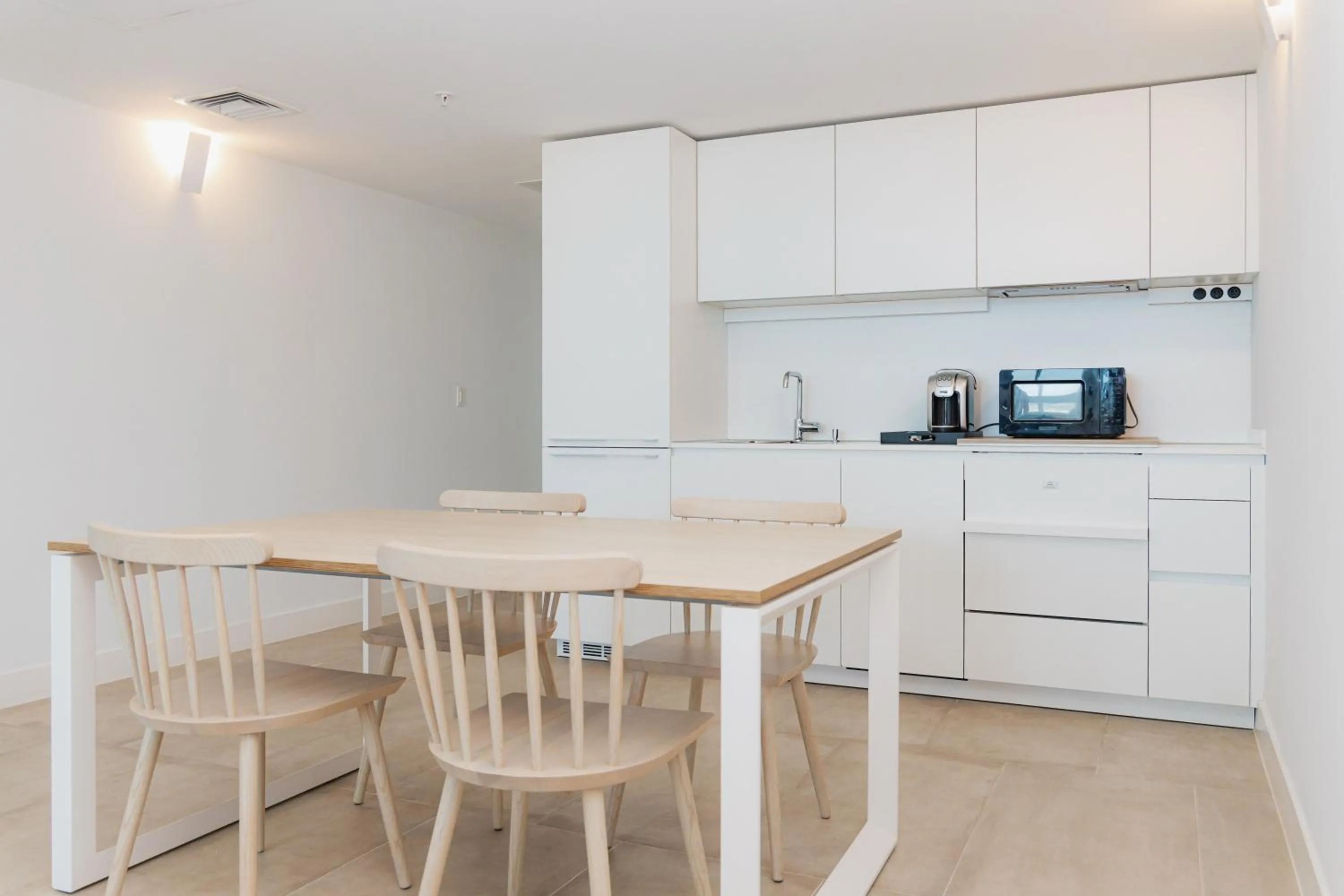 Kitchen or kitchenette in Radisson Blu Aruba
