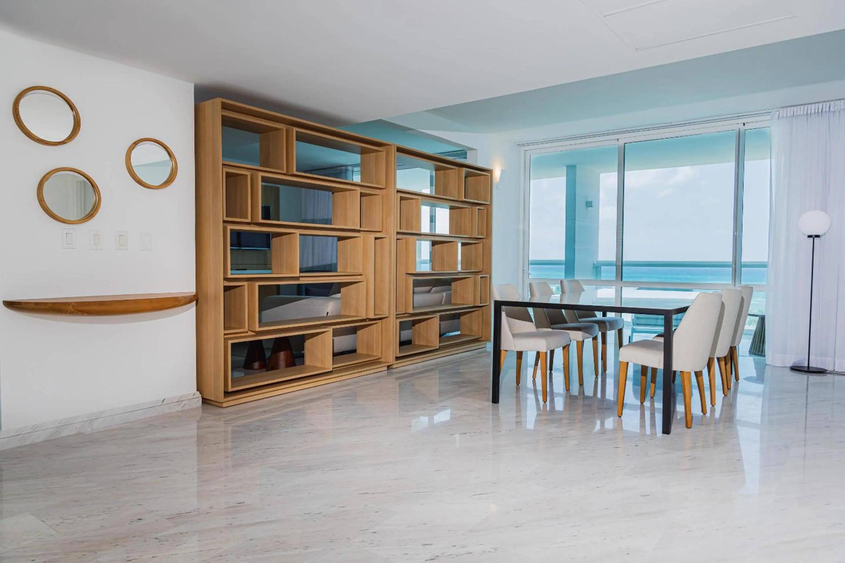 Bedroom in Radisson Blu Aruba