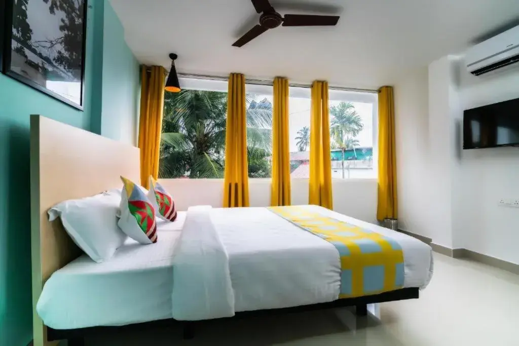 Bed in Flamingo Suites Bed in Flamingo Suites