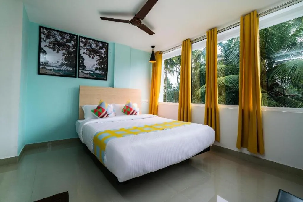 Bed in Flamingo Suites