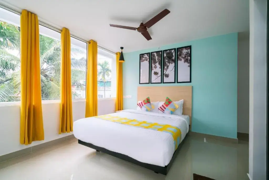 Bed in Flamingo Suites Bed in Flamingo Suites