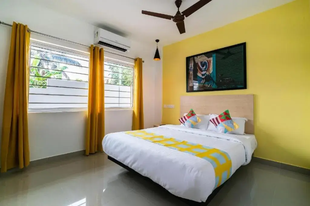 Bed in Flamingo Suites Bed in Flamingo Suites