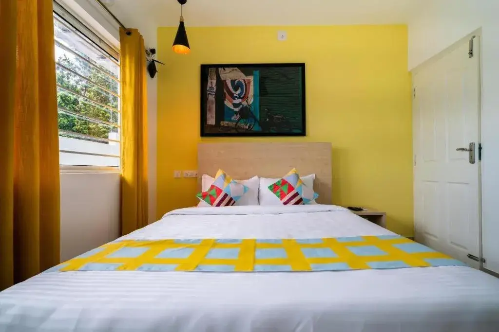 Bed in Flamingo Suites Bed in Flamingo Suites