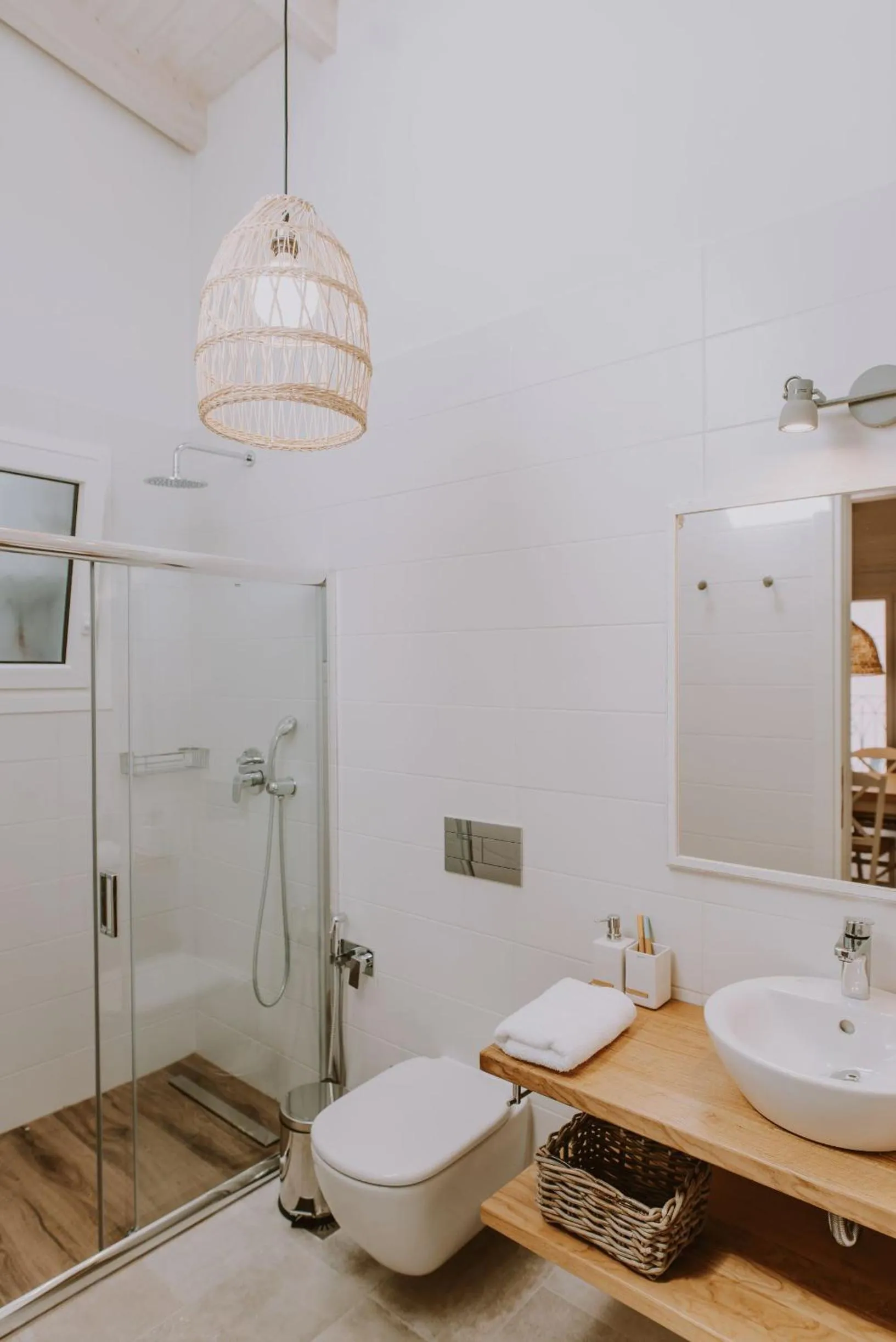 Shower in ERIEL Boutique Apartments