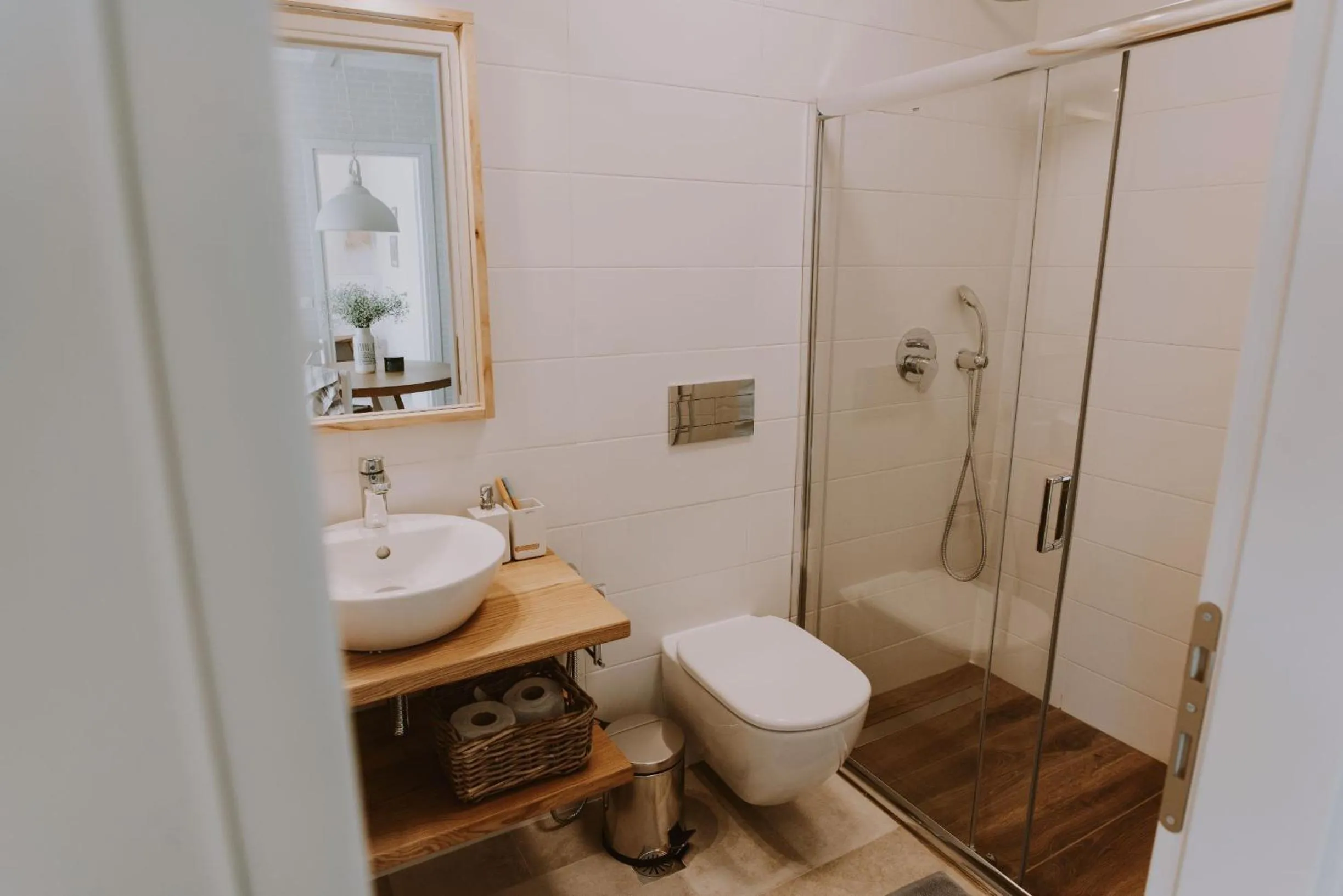 Shower in ERIEL Boutique Apartments