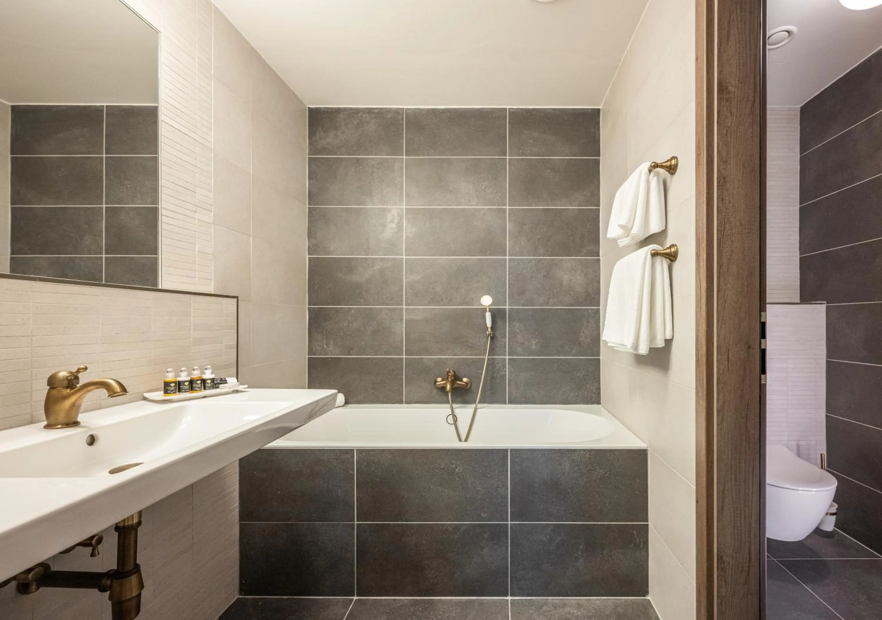 Bathroom in EFI SPA Hotel Superior & Pivovar