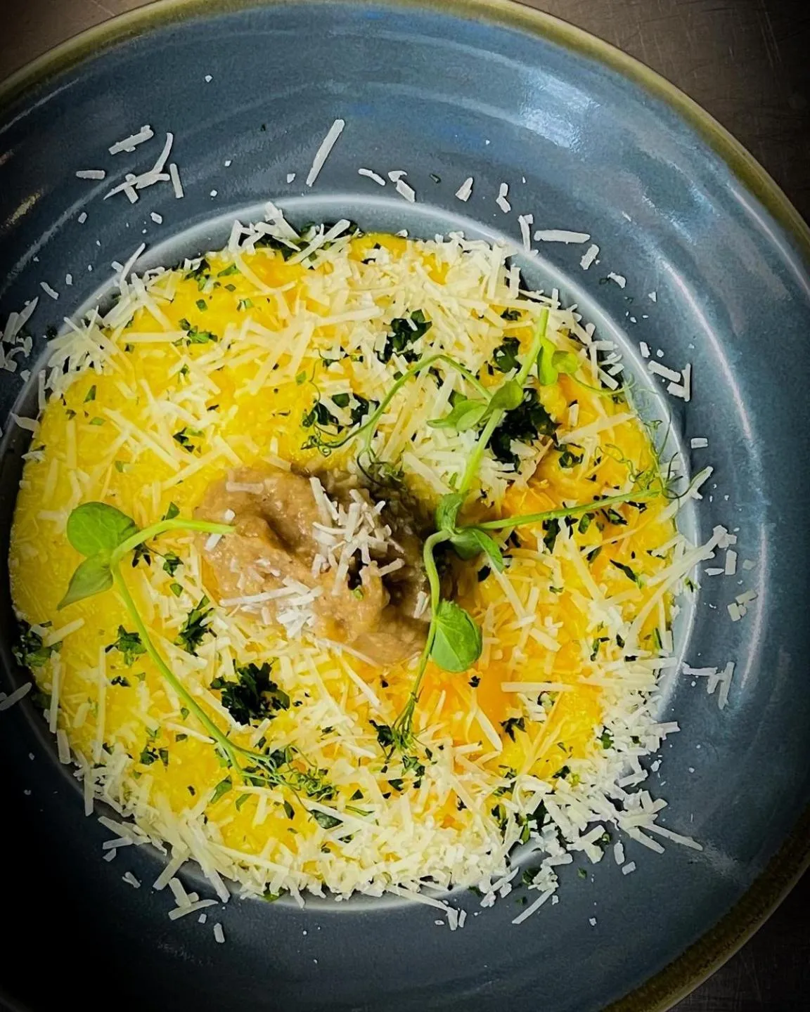 Food and drinks in The Crown Inn at Benson