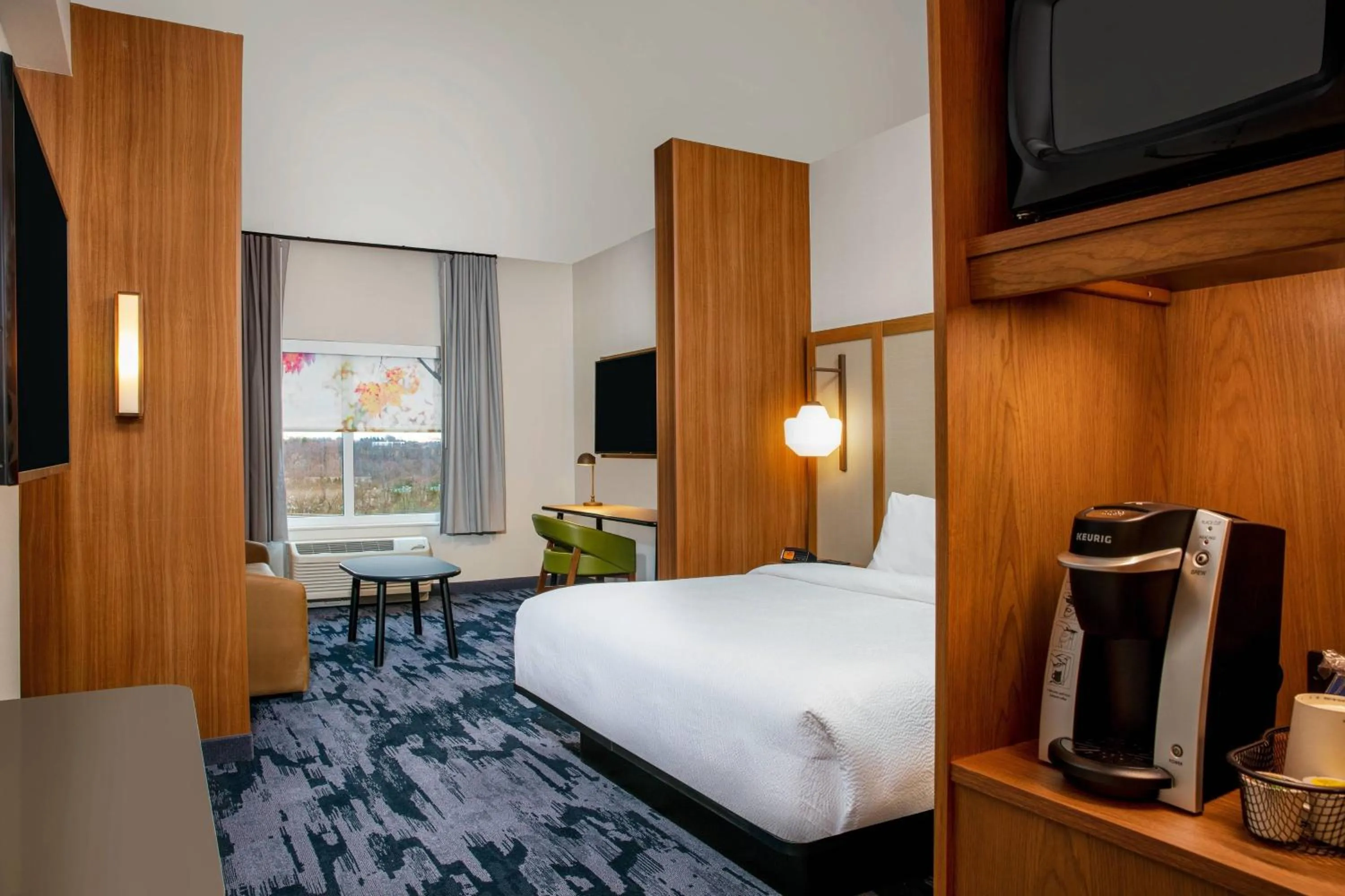 Bedroom, Bed in Fairfield by Marriott Inn & Suites Harrisburg West/Mechanicsburg