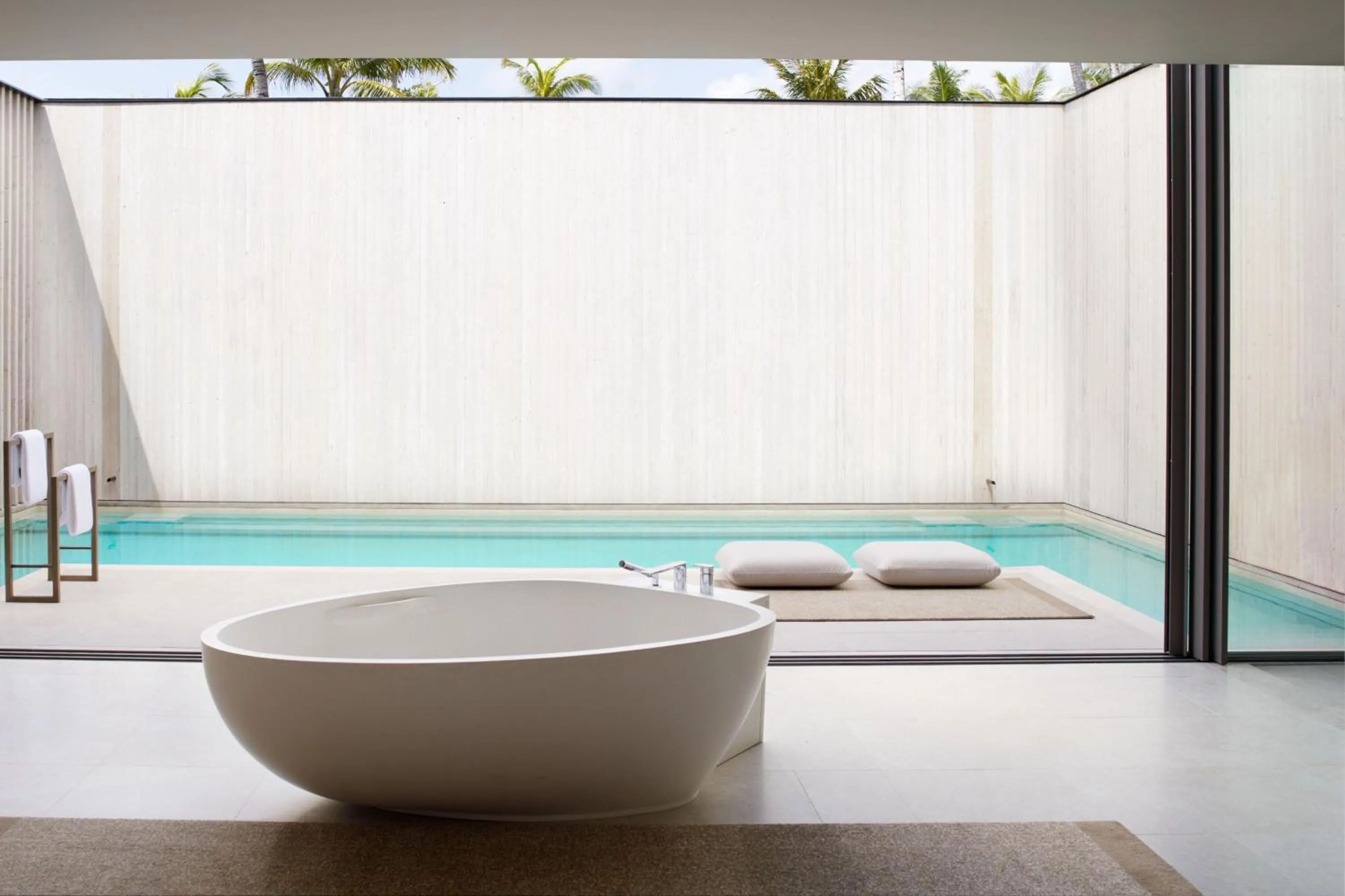 Bathroom in The Ritz-Carlton Maldives, Fari Islands