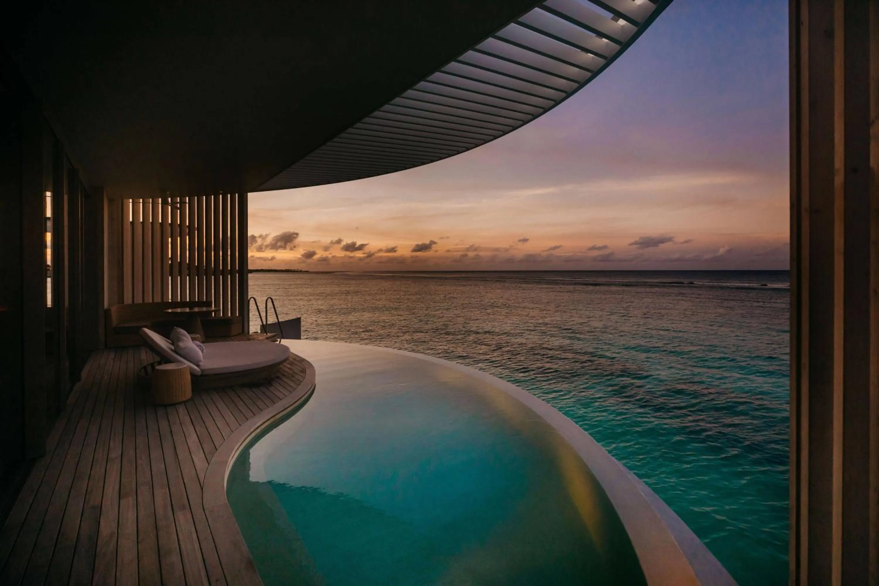 Swimming pool in The Ritz-Carlton Maldives, Fari Islands