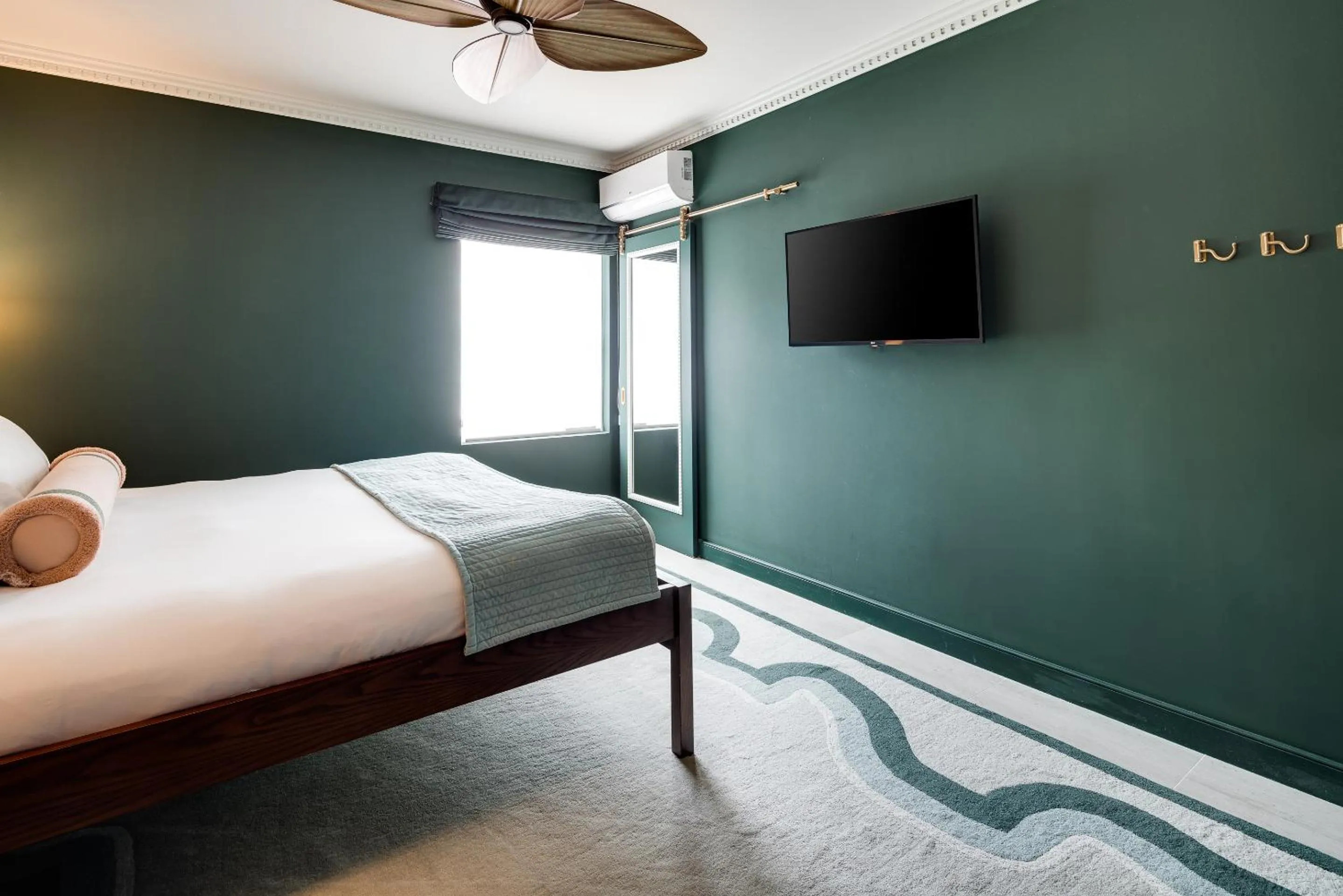 Bed in Esme Miami Beach