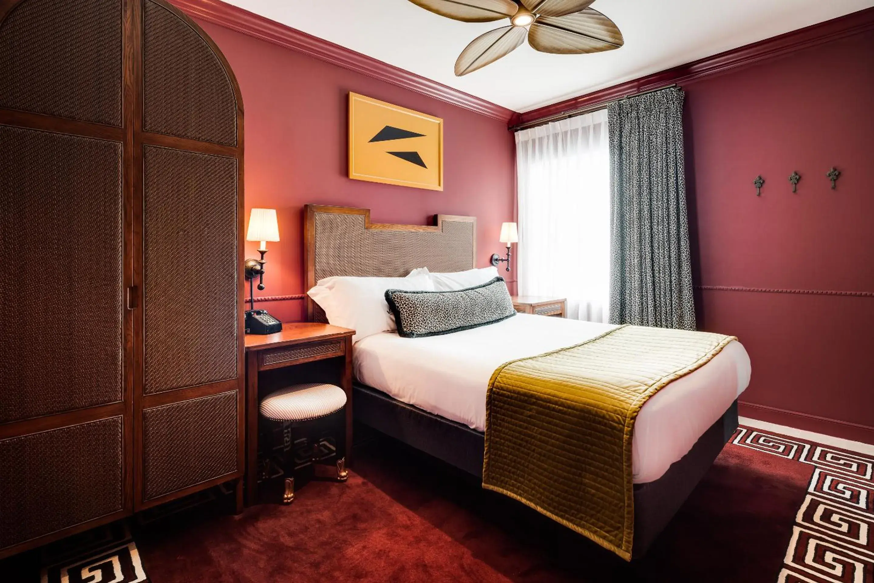 Accessible Classic Queen in Esme Miami Beach Accessible Classic Queen in Esme Miami Beach