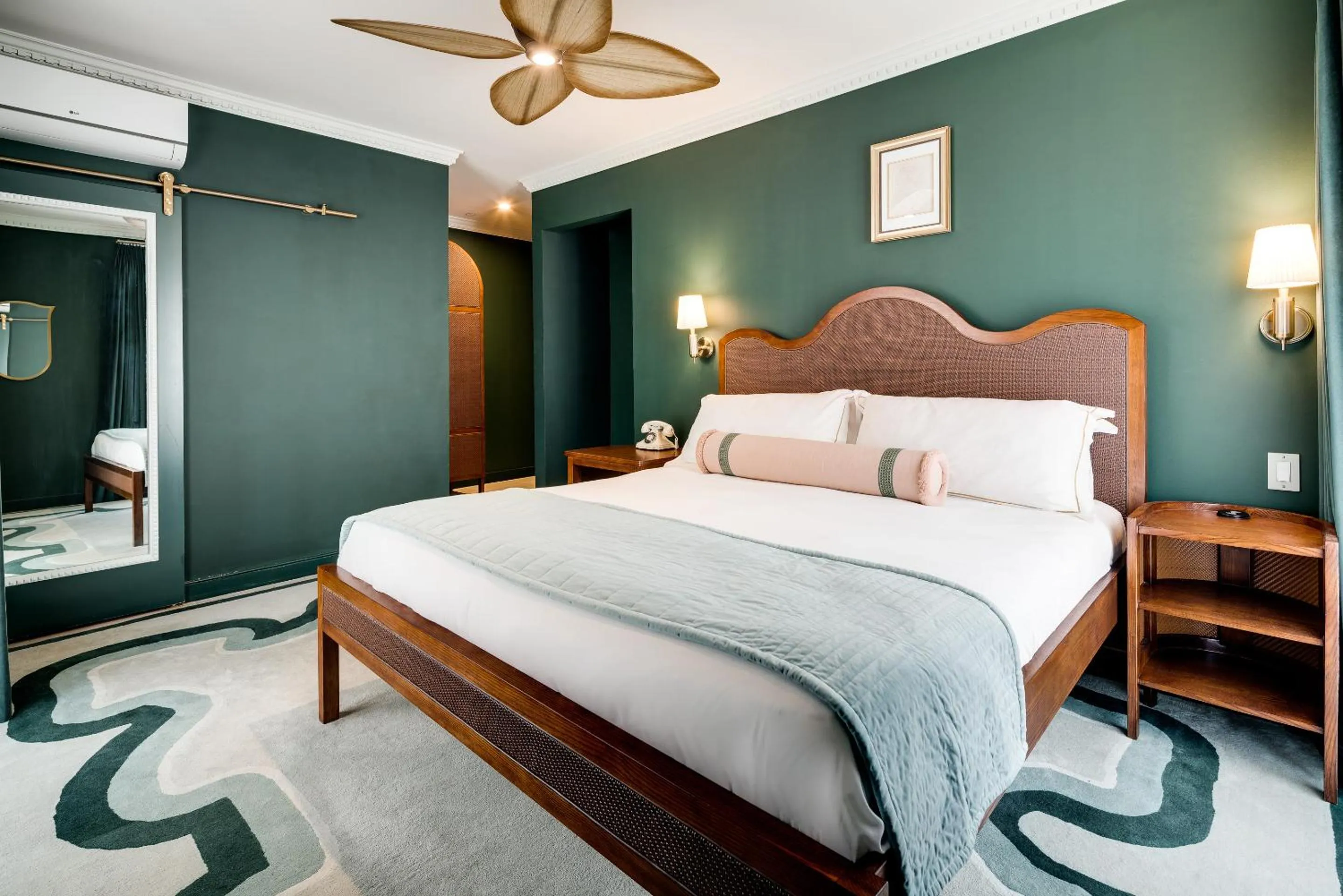 Bed in Esme Miami Beach