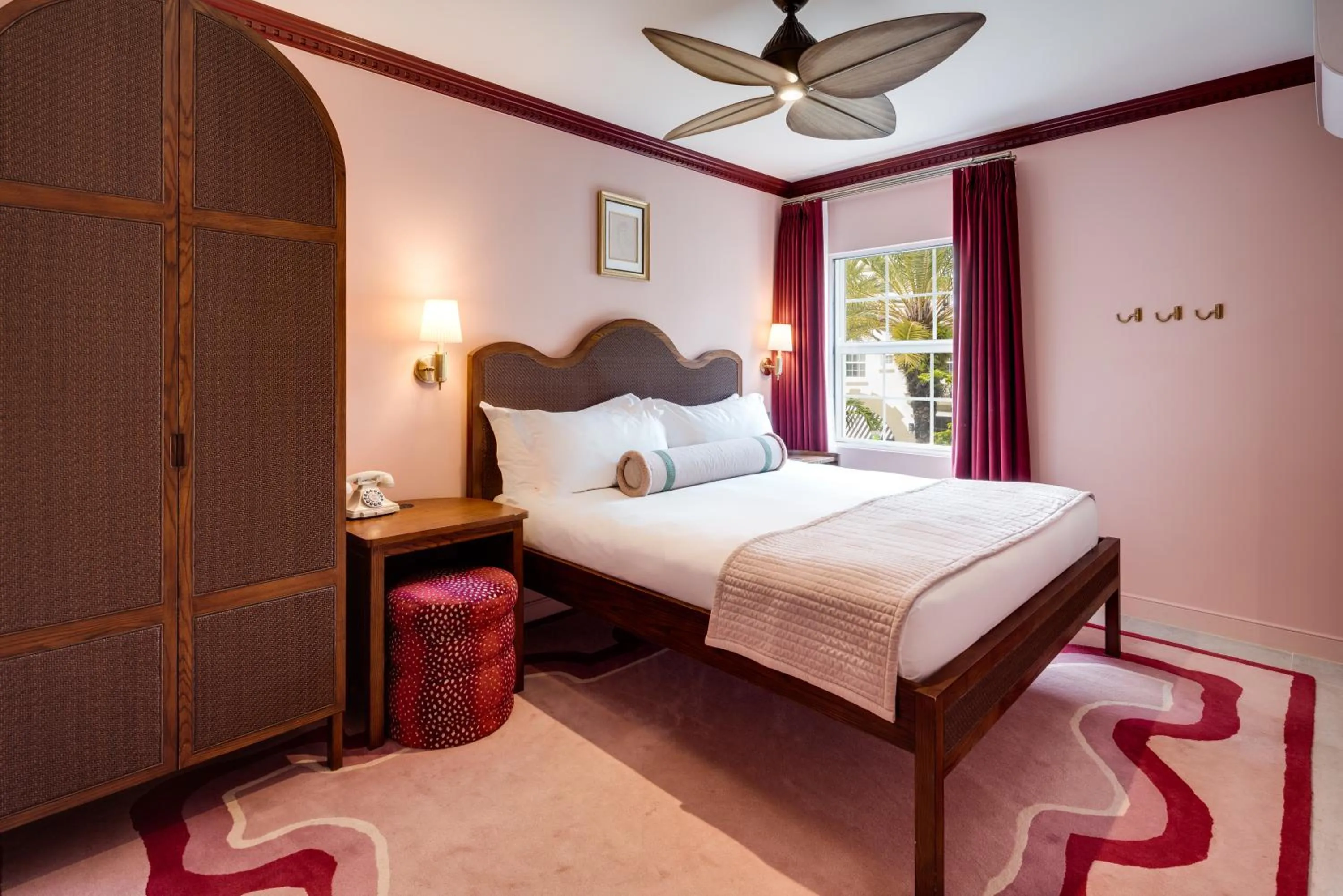 Bed in Esme Miami Beach