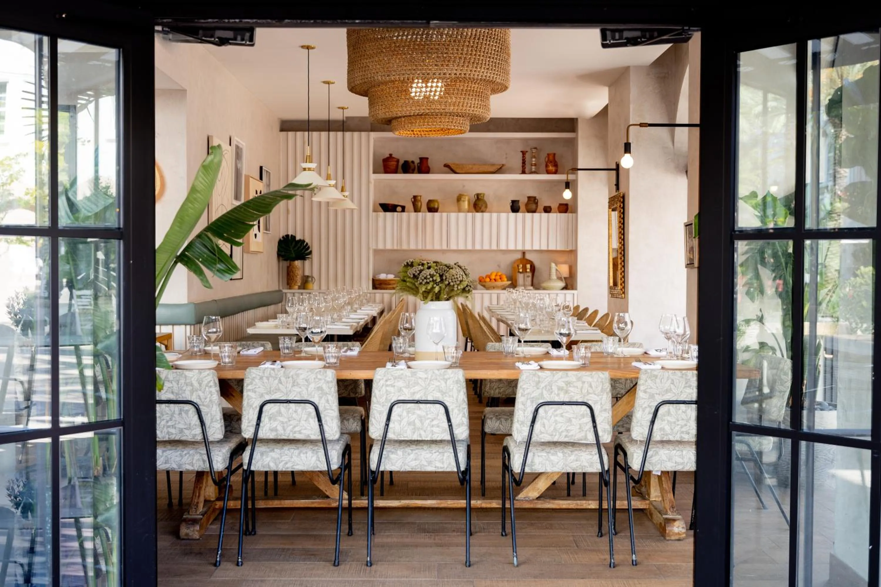 Restaurant/places to eat in Esme Miami Beach