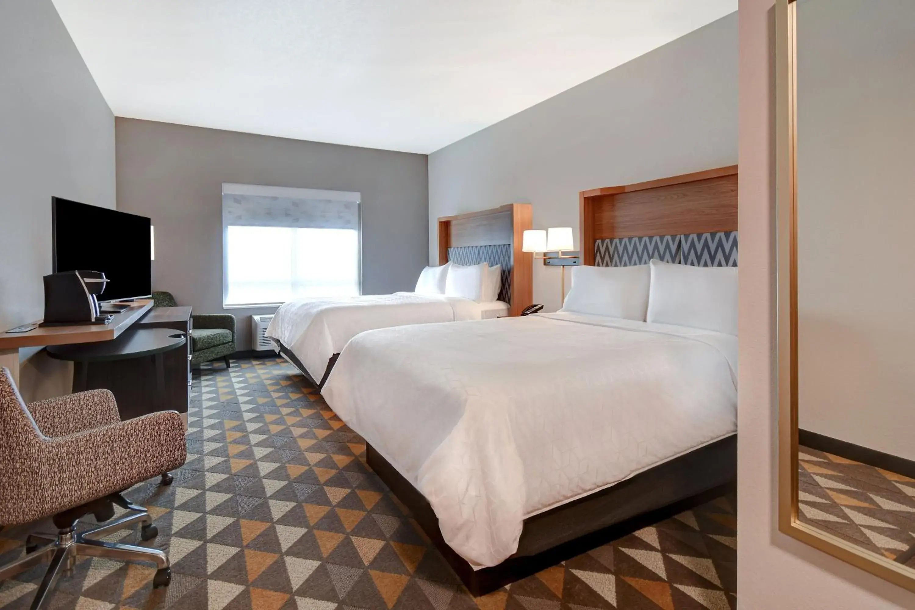 Premium Queen Room with Two Queen Beds - Communications Accessible in Holiday Inn - Erie, an IHG Hotel Premium Queen Room with Two Queen Beds - Communications Accessible in Holiday Inn - Erie, an IHG Hotel