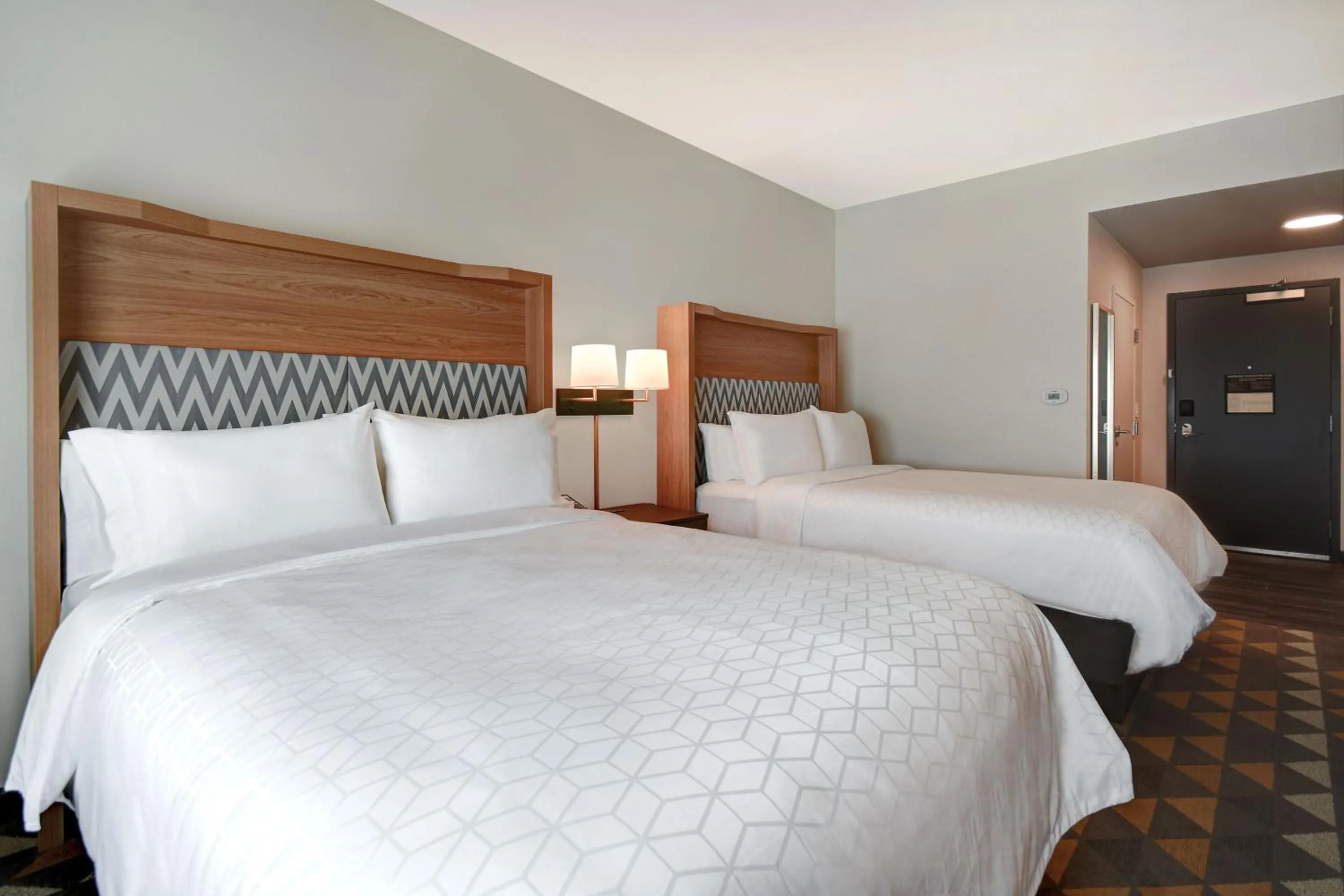 Photo of the whole room, Bed in Holiday Inn - Erie by IHG