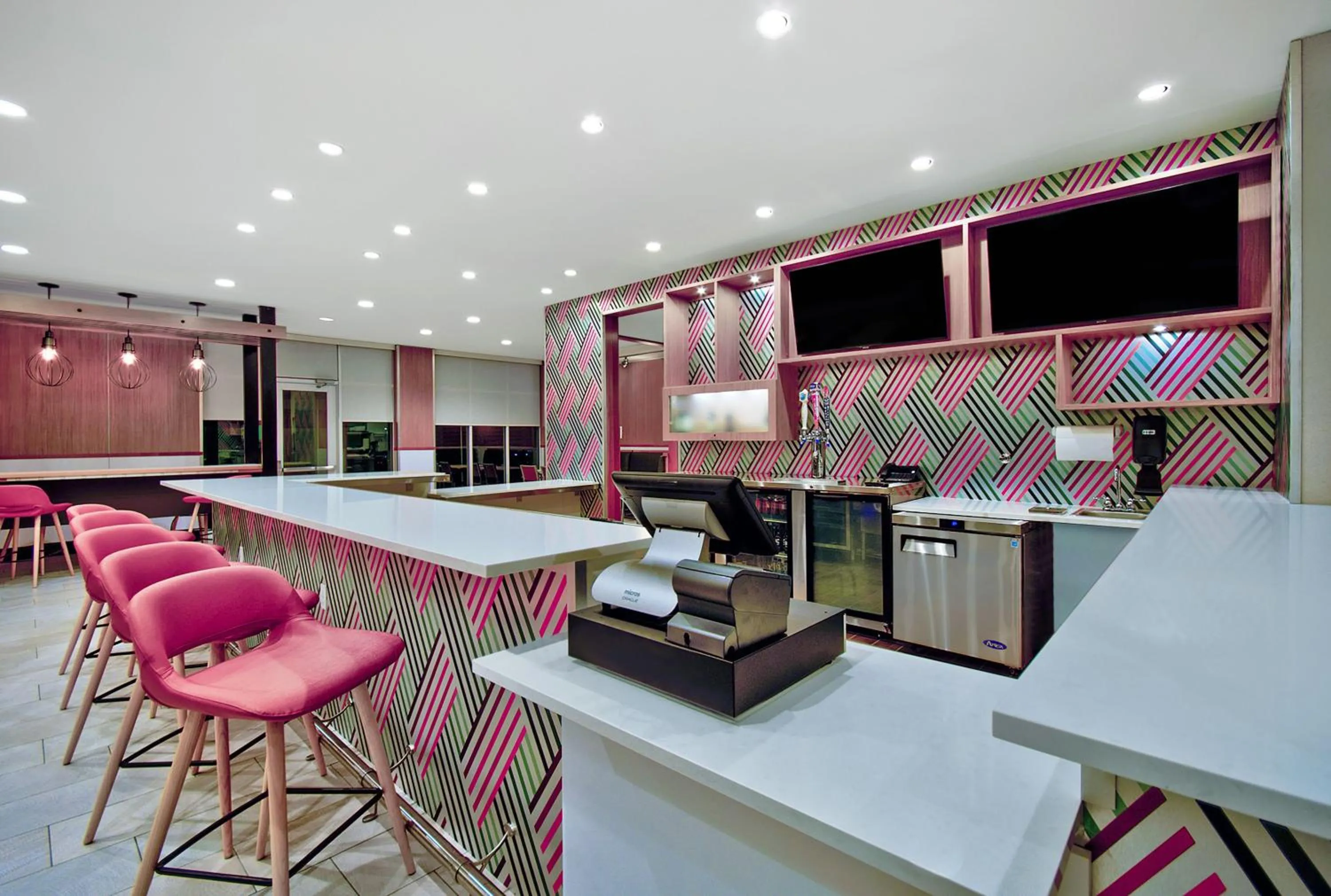 Restaurant/places to eat in Holiday Inn - Erie by IHG