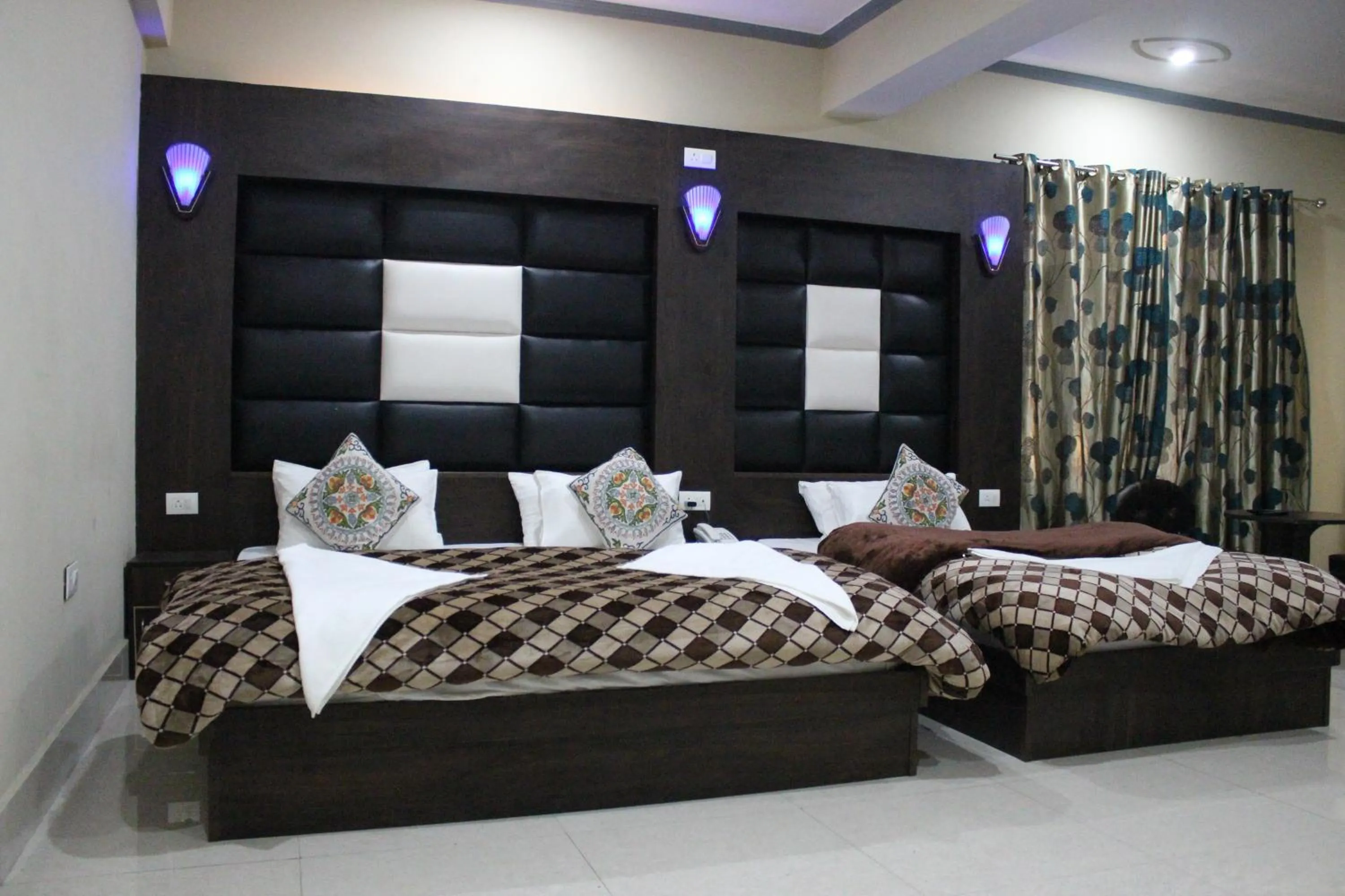 Bedroom, Bed in Hotel Samar
