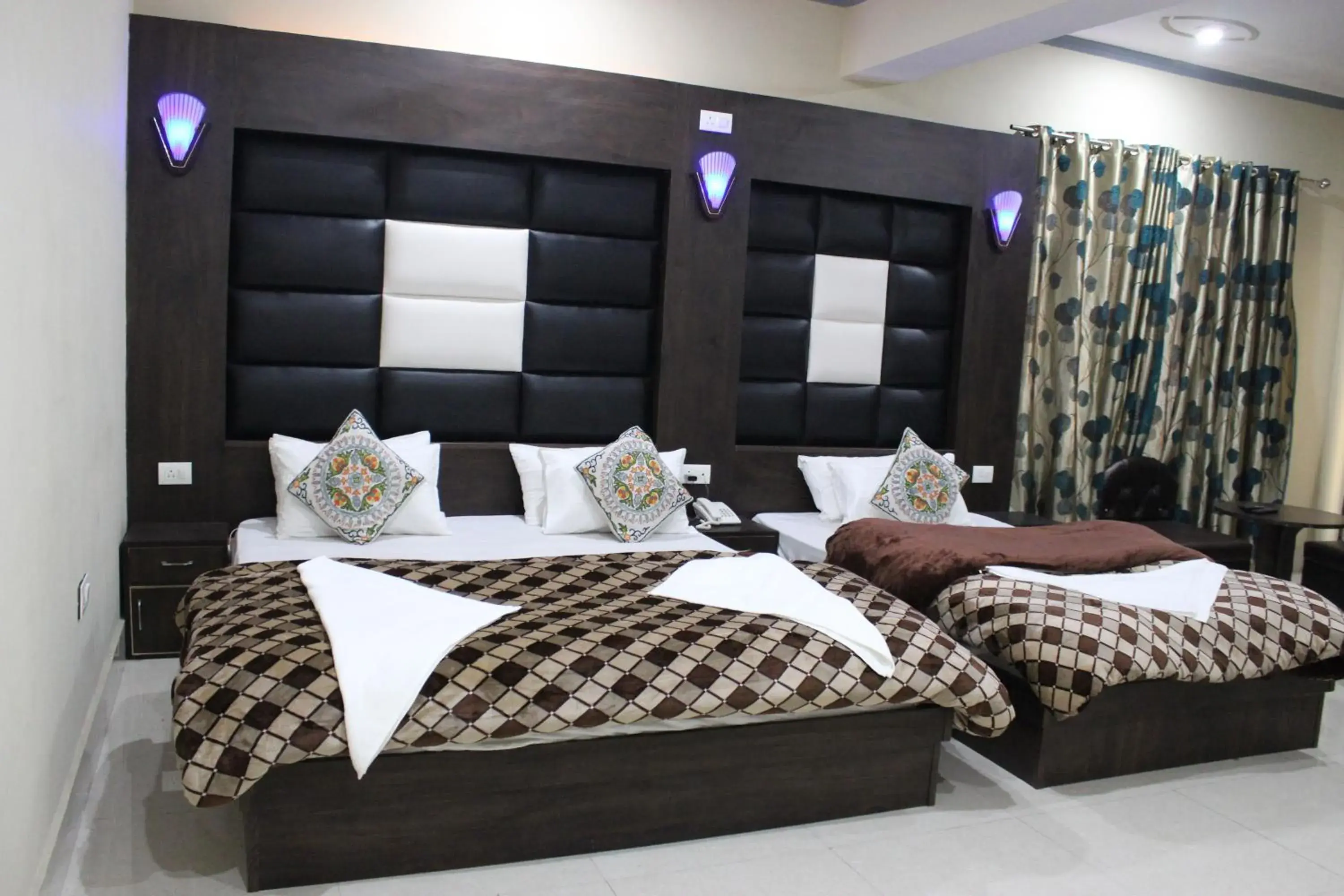 Bedroom, Bed in Hotel Samar Bedroom, Bed in Hotel Samar