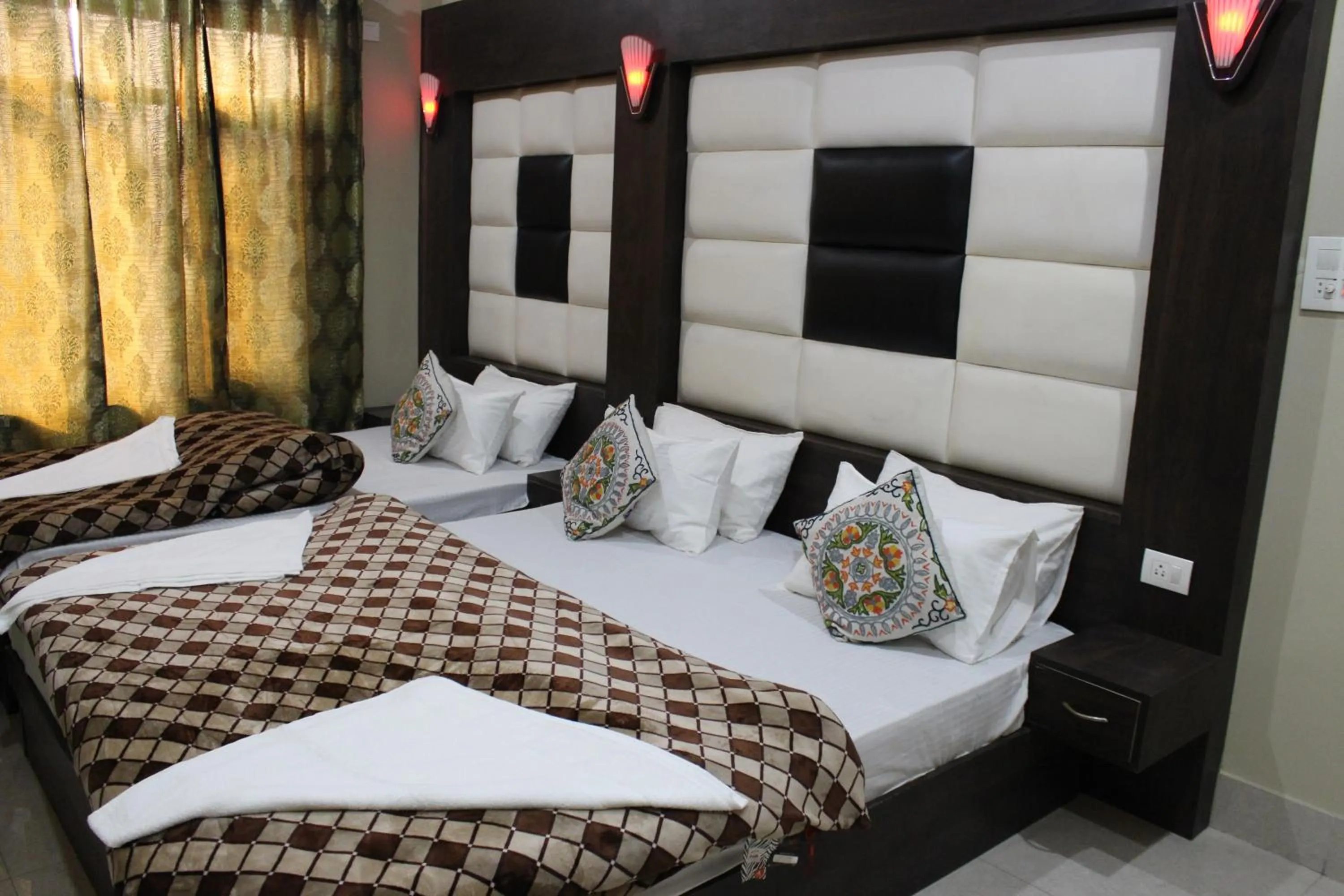 Bedroom, Bed in Hotel Samar