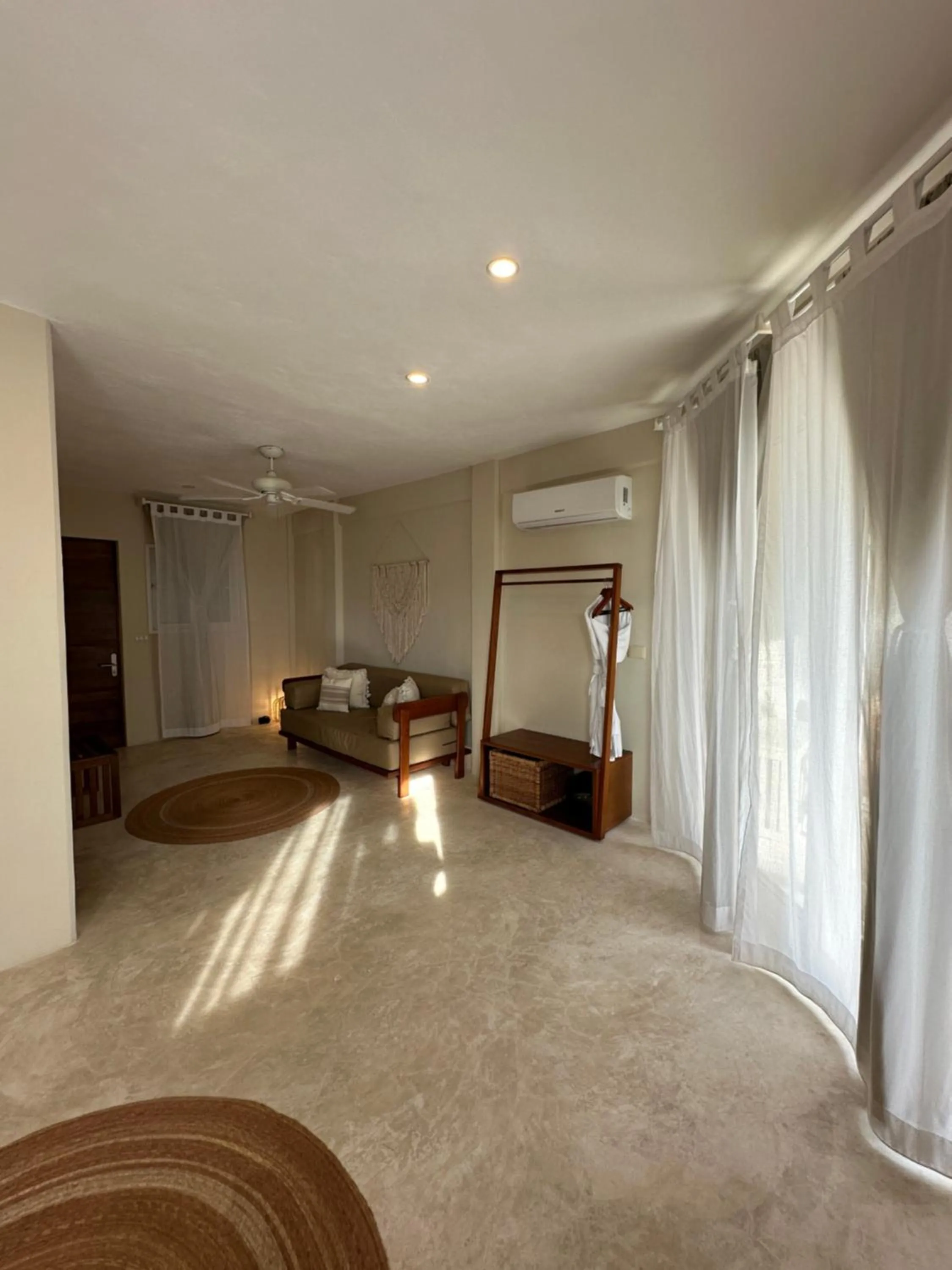 Living room, Bed in Noah Beach Hotel & Suites